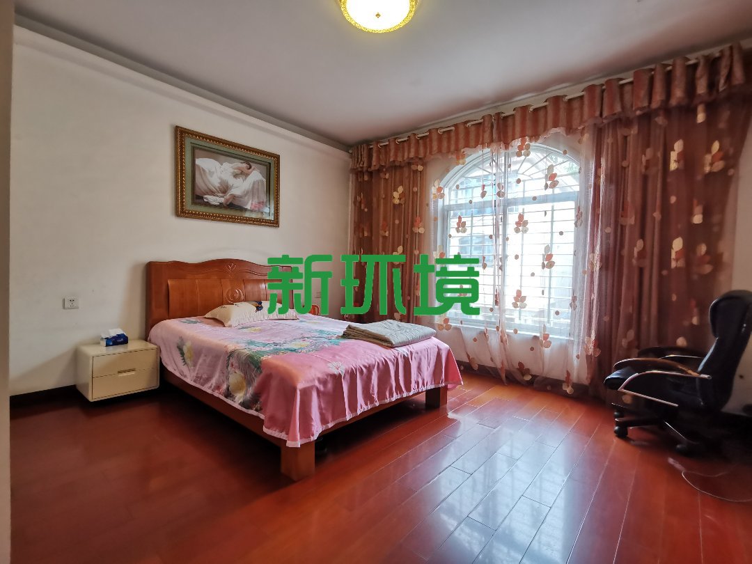融苑小区  5室2厅3卫   2500.00元/月室内图