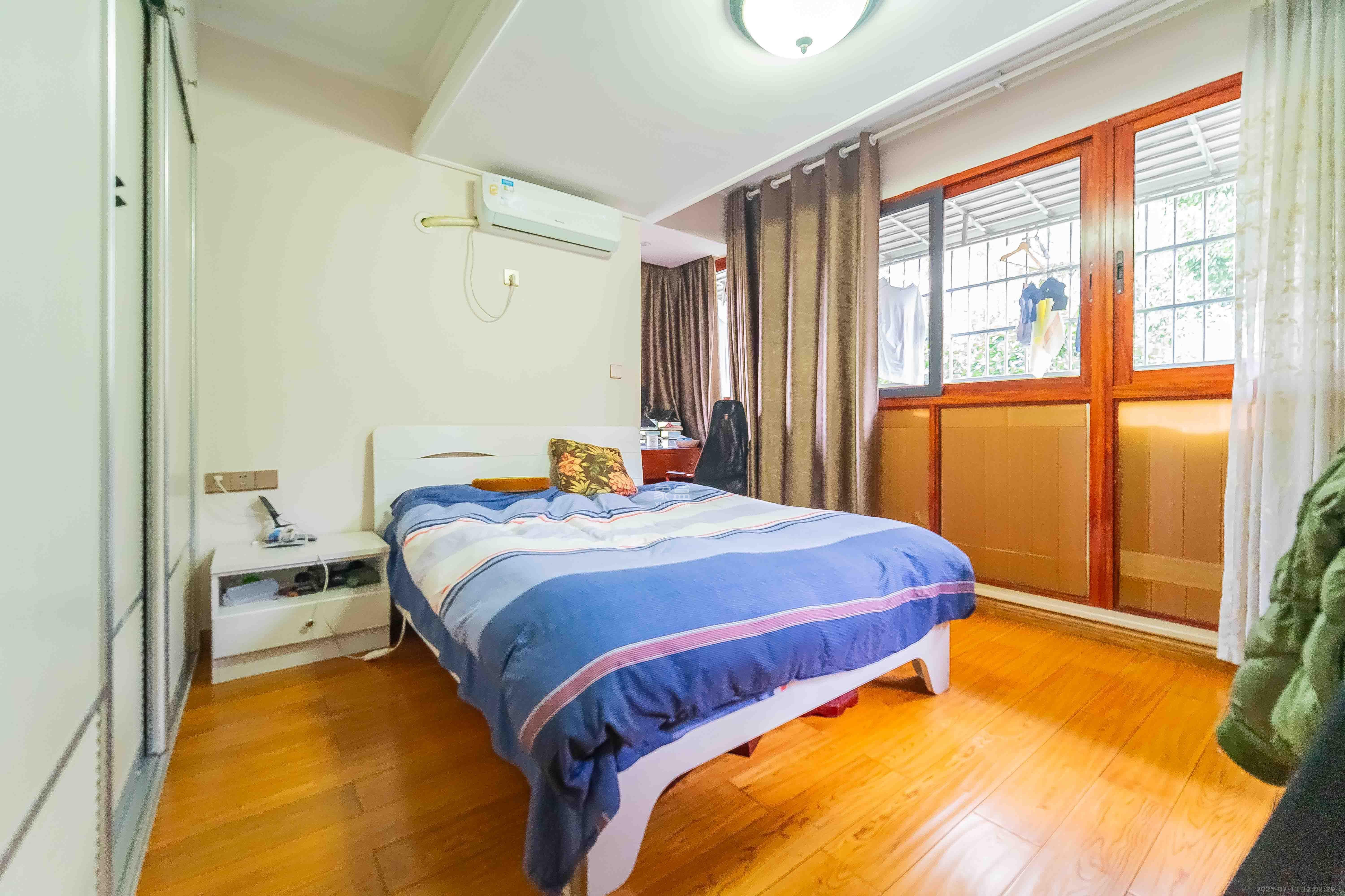 仁和雨花家园 4室2厅2卫 3500.0元/月 仁和雨花家园 4室2厅2卫 3500.0元/月室内图