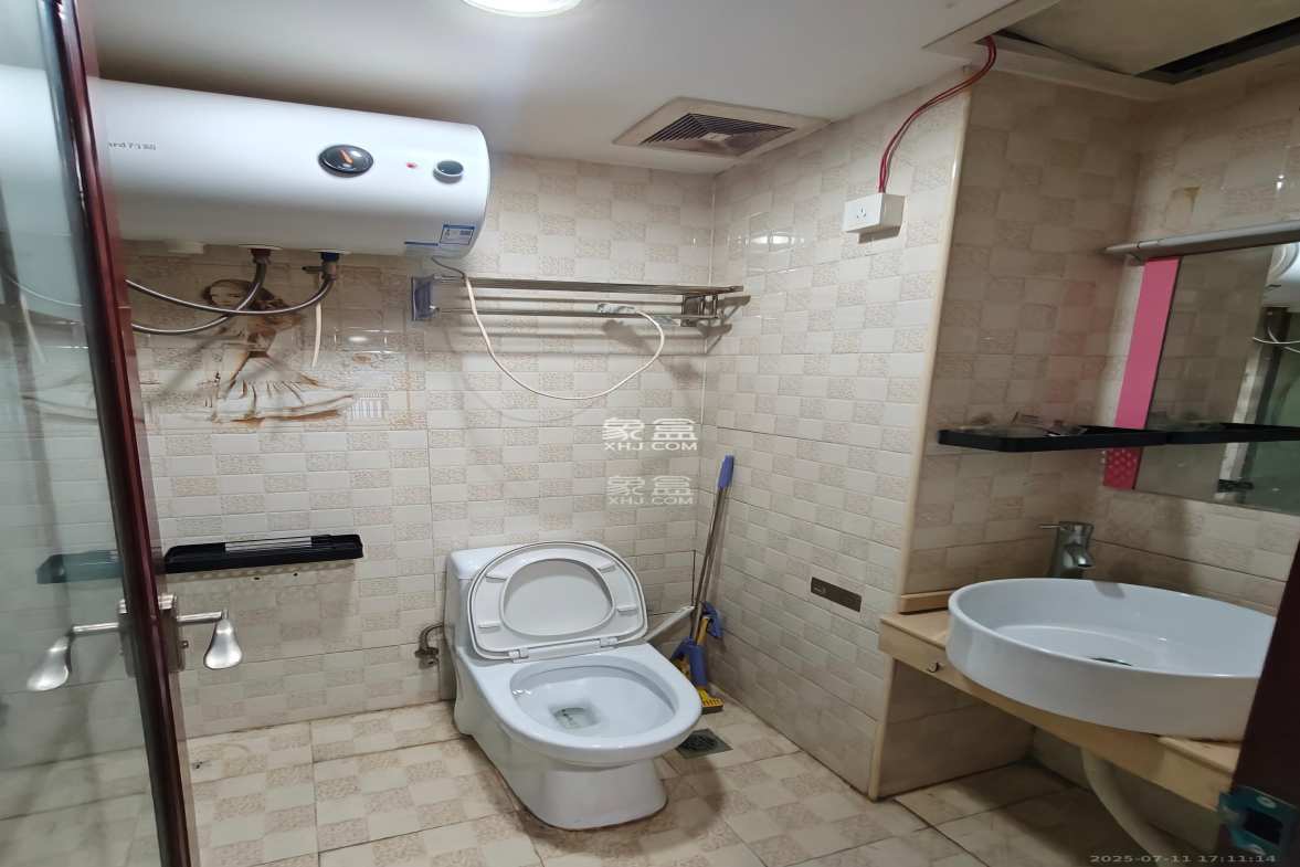 星城荣域 1室1厅1卫 1380.0元/月 星城荣域 1室1厅1卫 1380.0元/月室内图