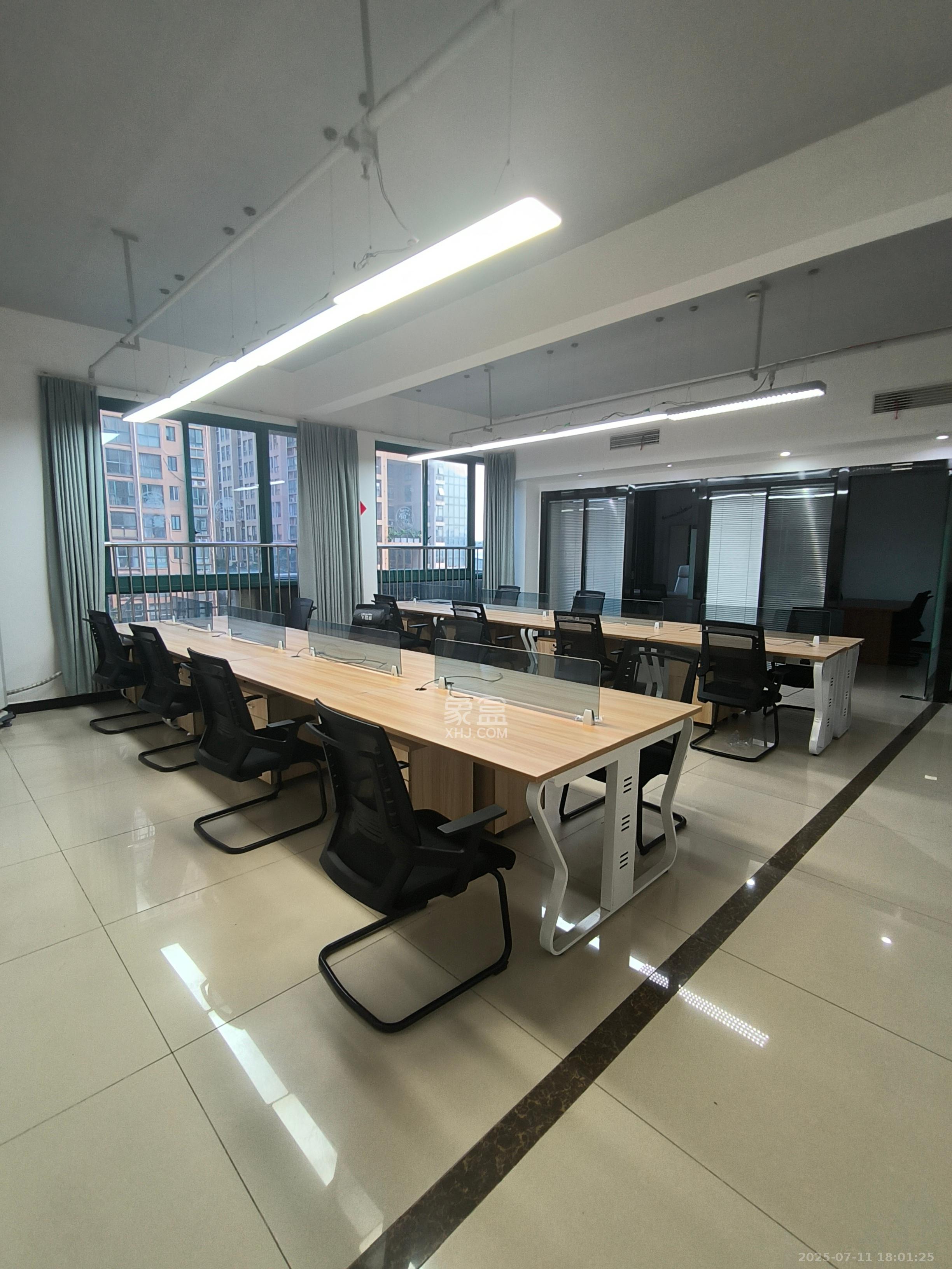 星城荣域   169.0㎡      7500.0元/月室内图