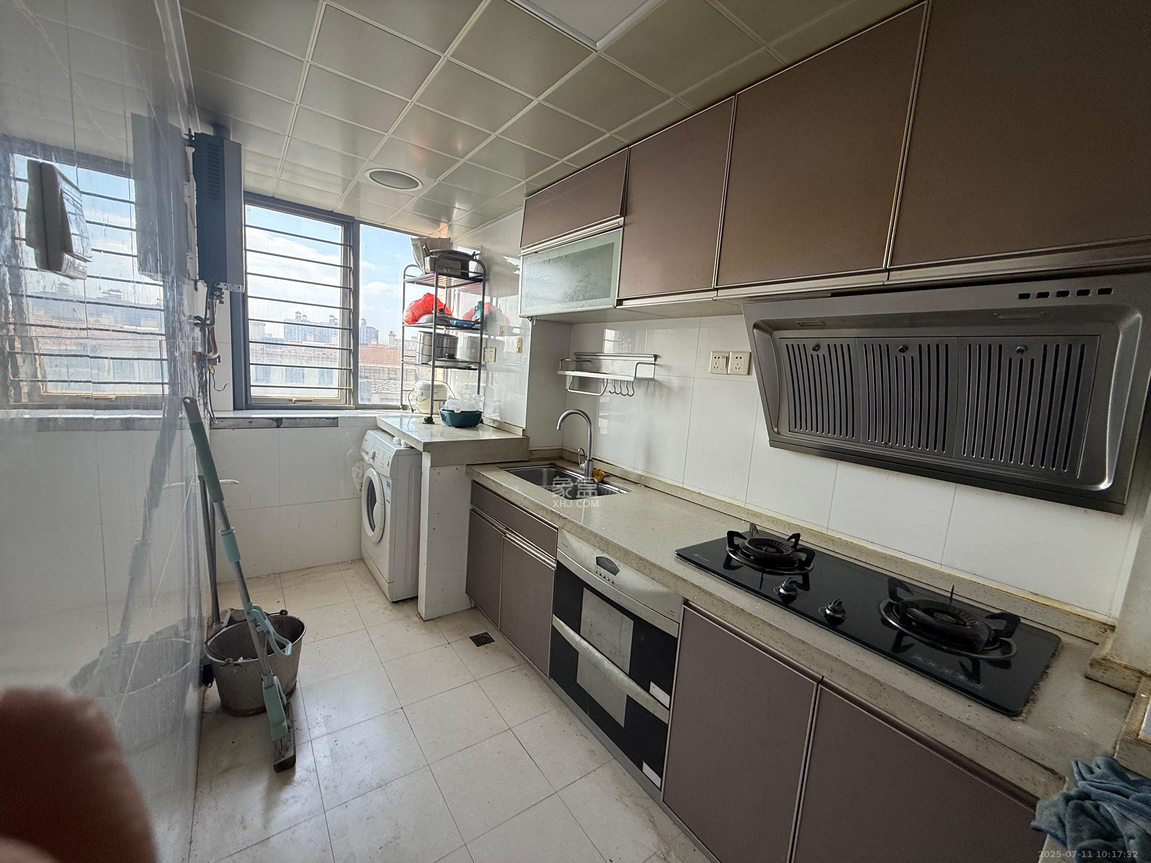 上海城小区 2室2厅1卫 1900.0元/月 上海城小区 2室2厅1卫 1900.0元/月室内图