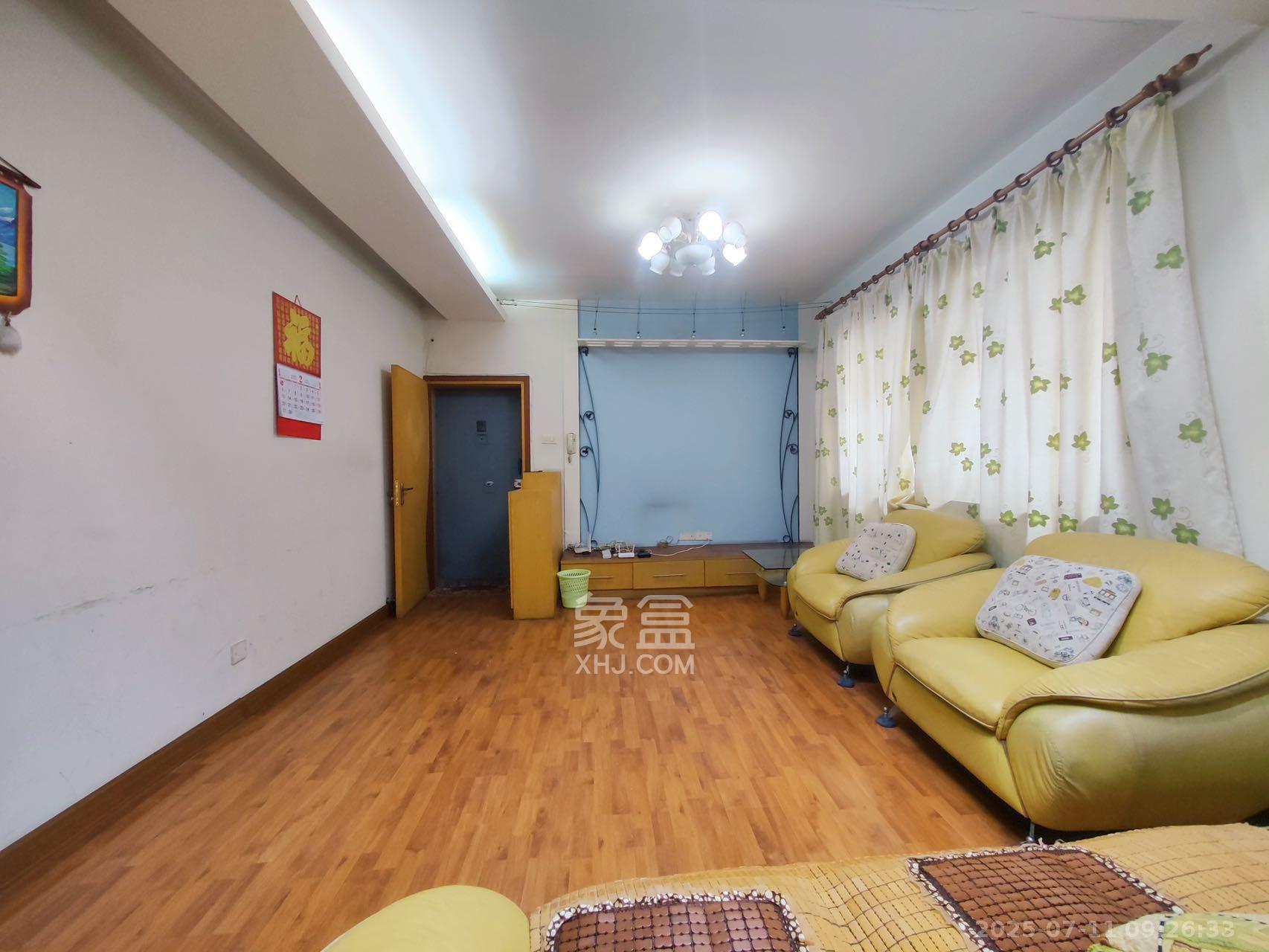 雅园小区  3室2厅2卫    2800.0元/月 雅园小区  3室2厅2卫    2800.0元/月室内图1