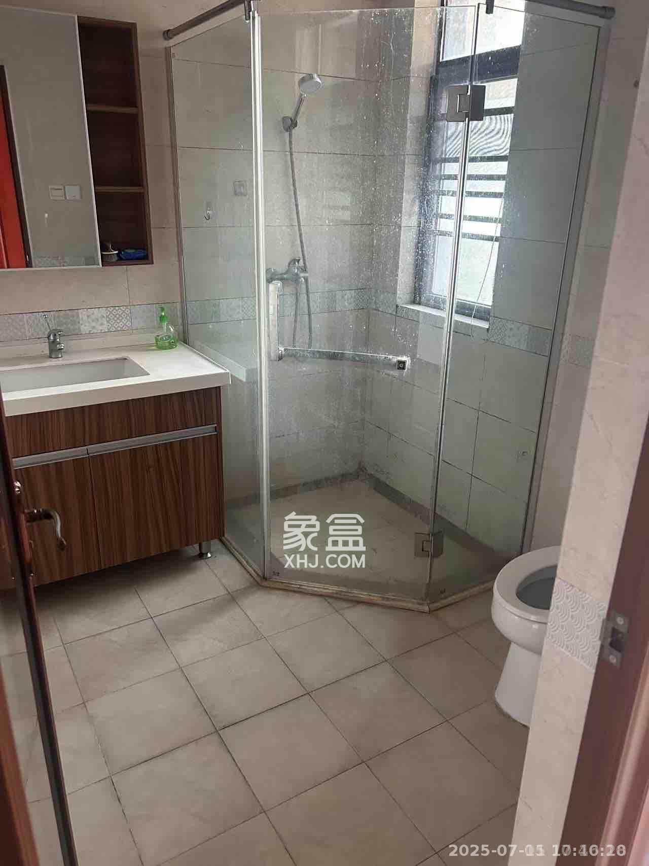 江山帝景哈佛  4室2厅2卫   2500.00元/月室内图