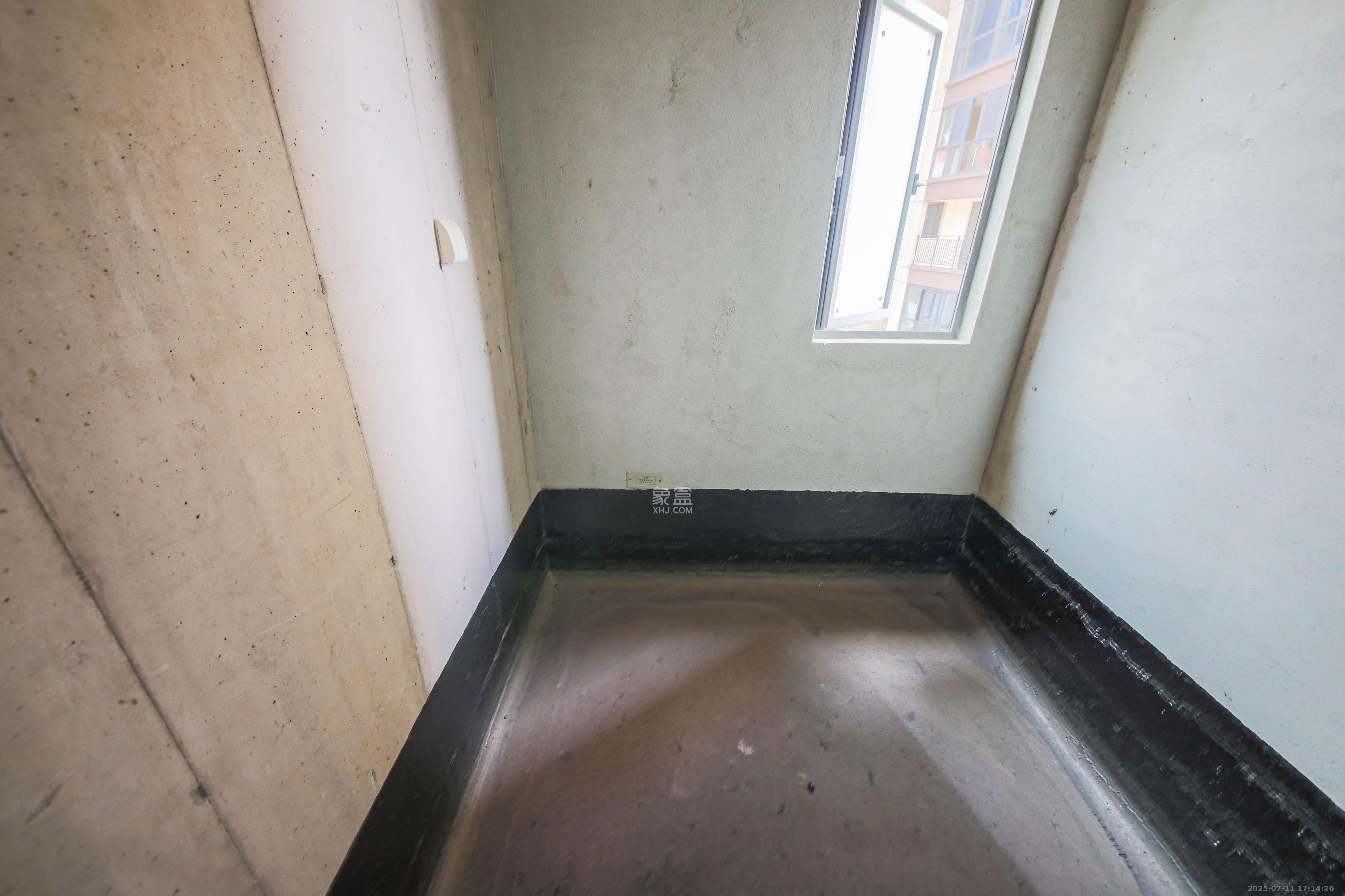 中建钰和城 4室2厅2卫 185.00万 中建钰和城 4室2厅2卫 185.00万卫生间