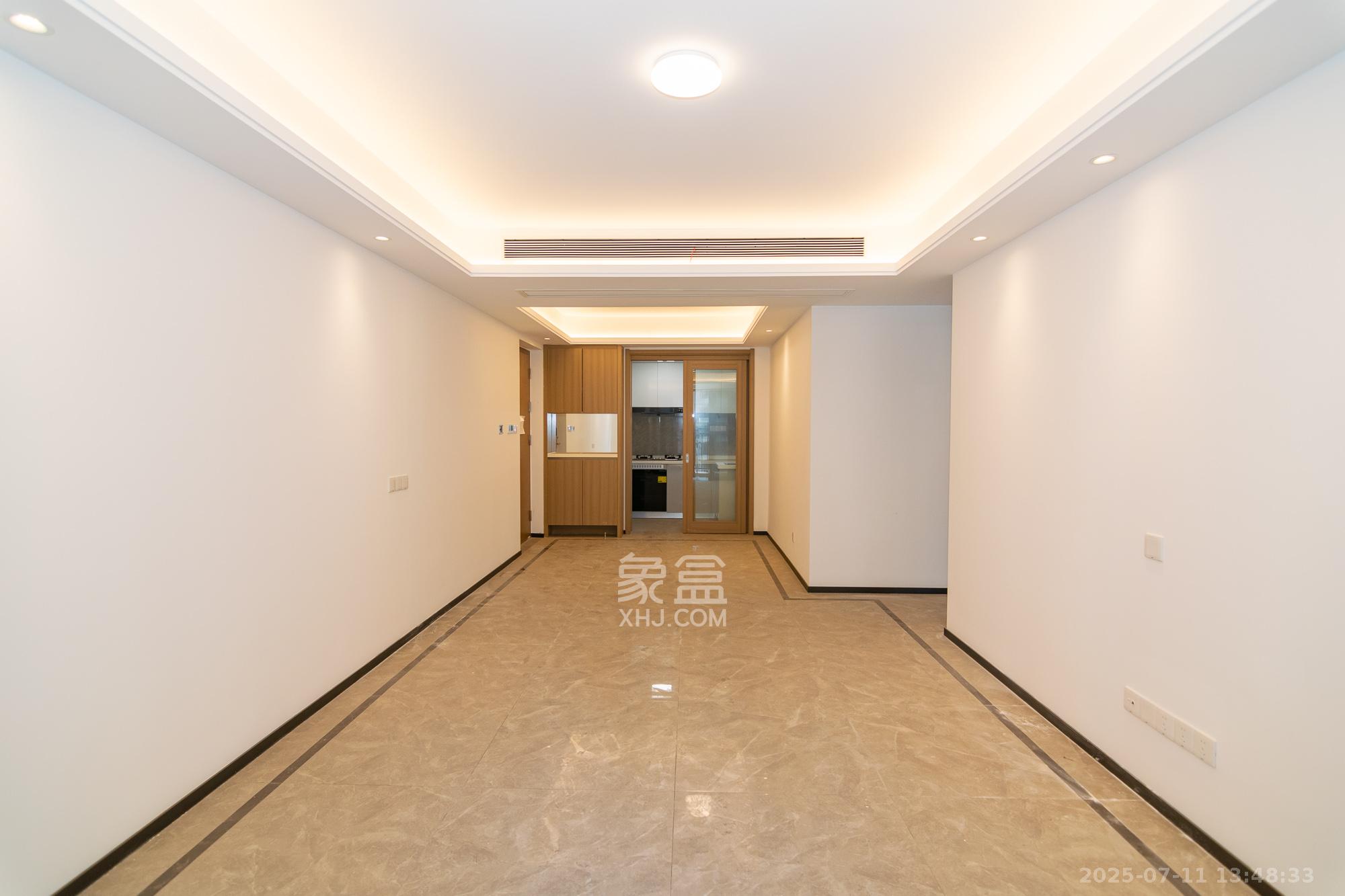 金辉优步学府  4室2厅2卫    105.0万 金辉优步学府  4室2厅2卫    105.0万客厅