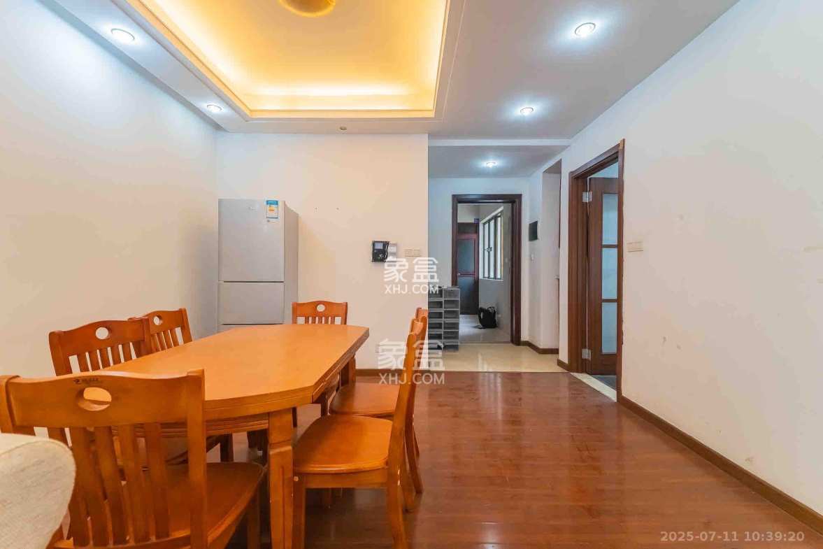 碧桂园威尼斯城 3室2厅2卫 2100.0元/月 碧桂园威尼斯城 3室2厅2卫 2100.0元/月室内图