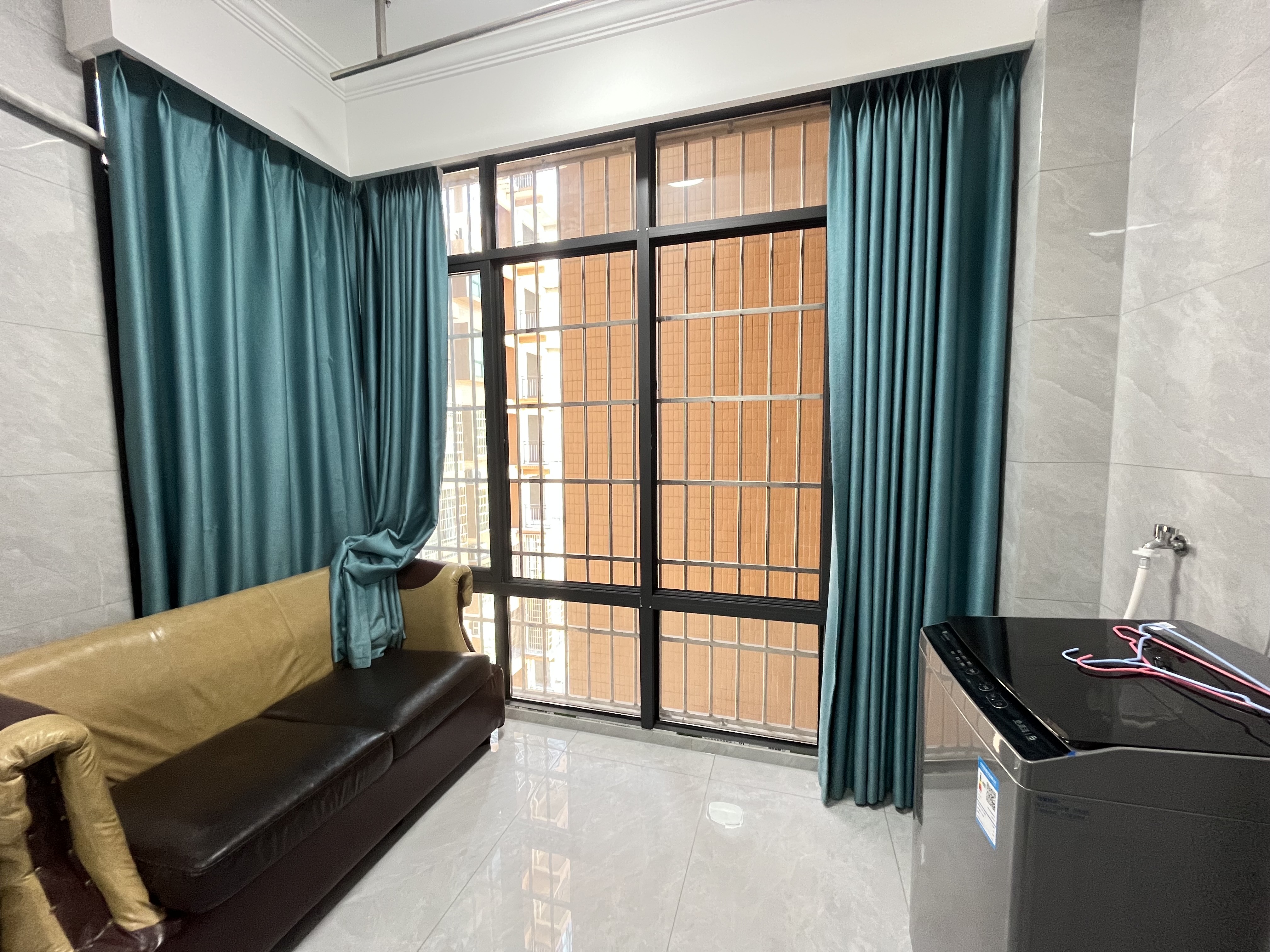 长湖新村  2室2厅1卫   1500.00元/月室内图