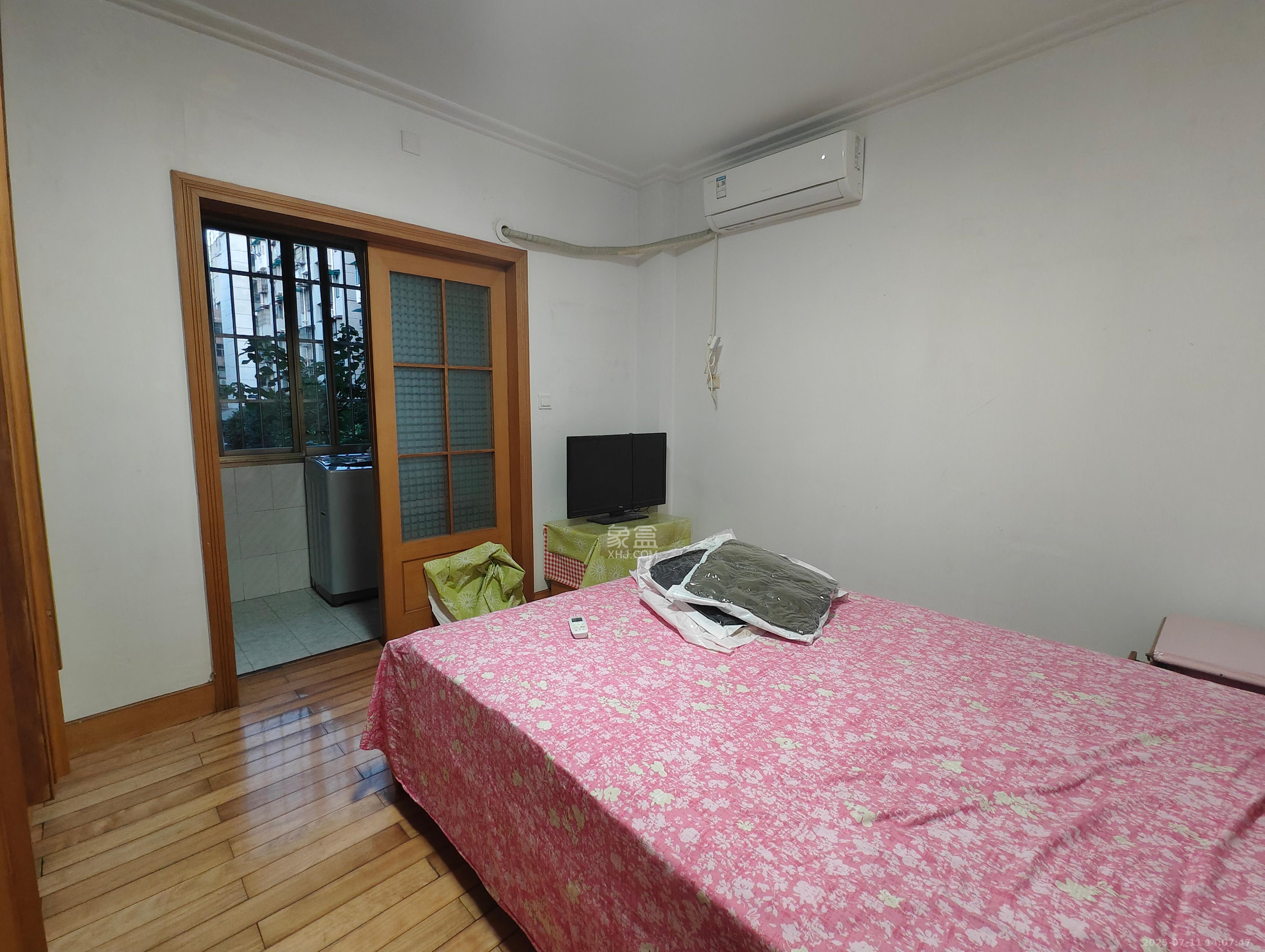 文华商住楼  3室2厅2卫   2800.00元/月室内图