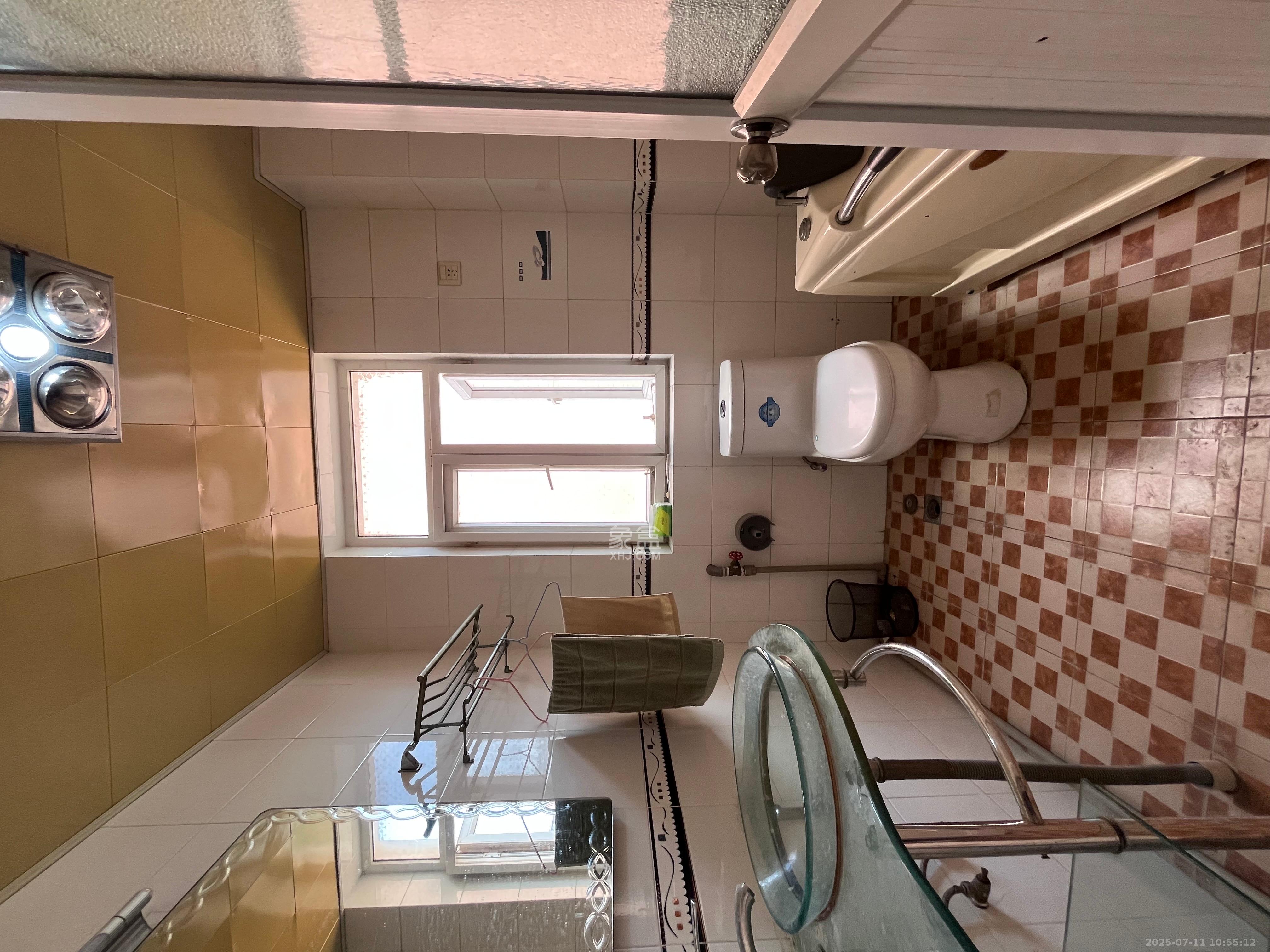 南湖嘉园 3室2厅2卫 3000.0元/月 南湖嘉园 3室2厅2卫 3000.0元/月室内图