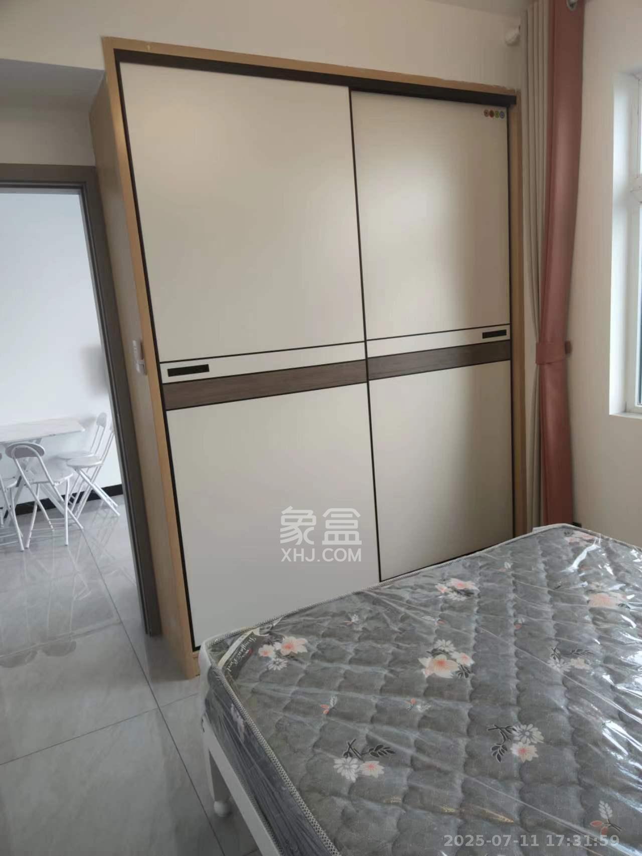 和悦城(蟠龙景苑)  1室1厅1卫   1300.00元/月室内图