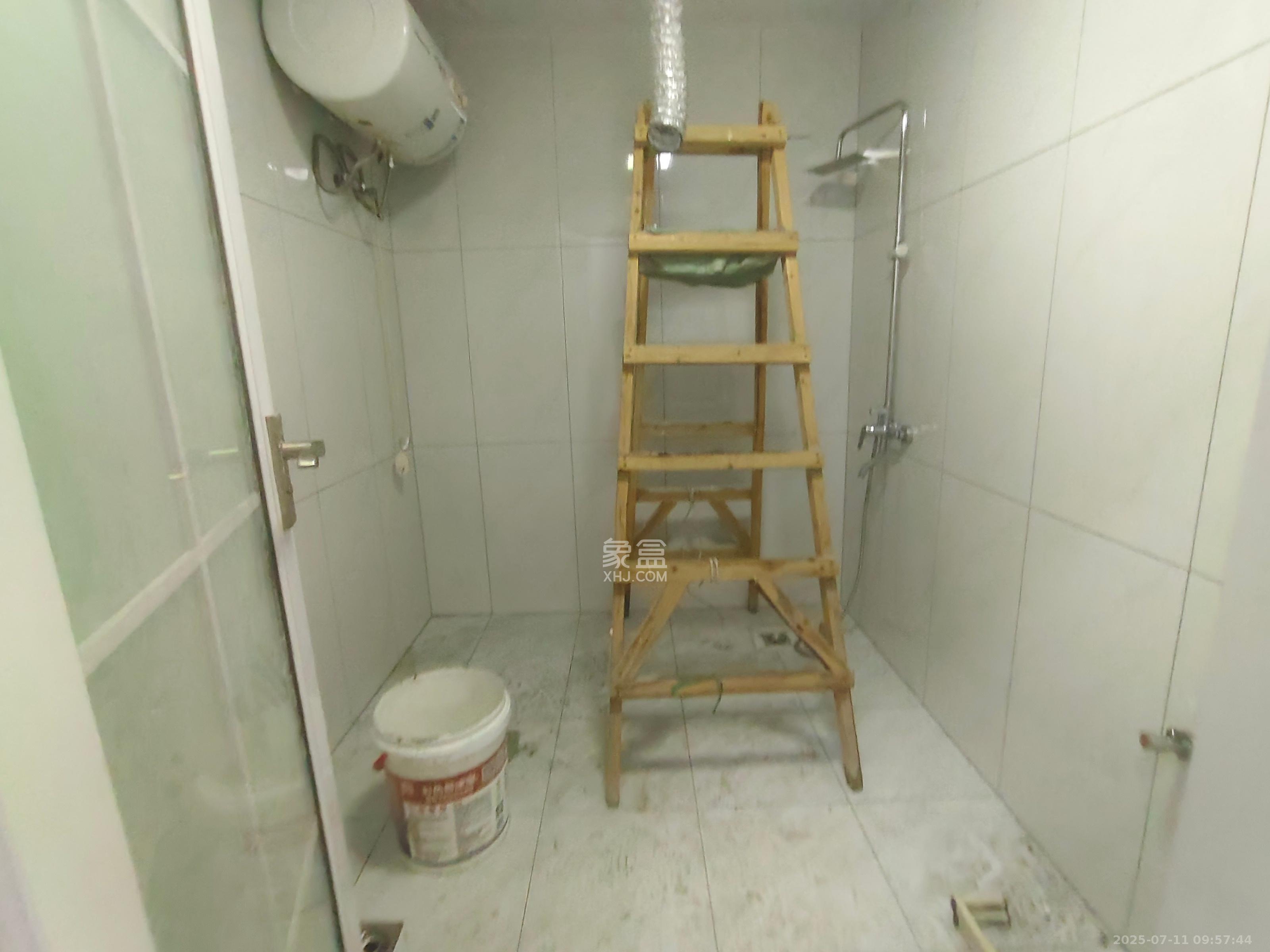 金鼎公园尚 1室1厅1卫 1300.0元/月 金鼎公园尚 1室1厅1卫 1300.0元/月室内图