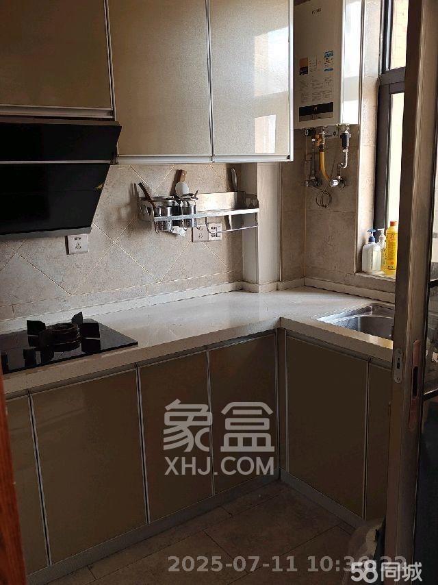 香樟兰亭(朗峰苑) 2室2厅2卫 2600.0元/月 香樟兰亭(朗峰苑) 2室2厅2卫 2600.0元/月室内图