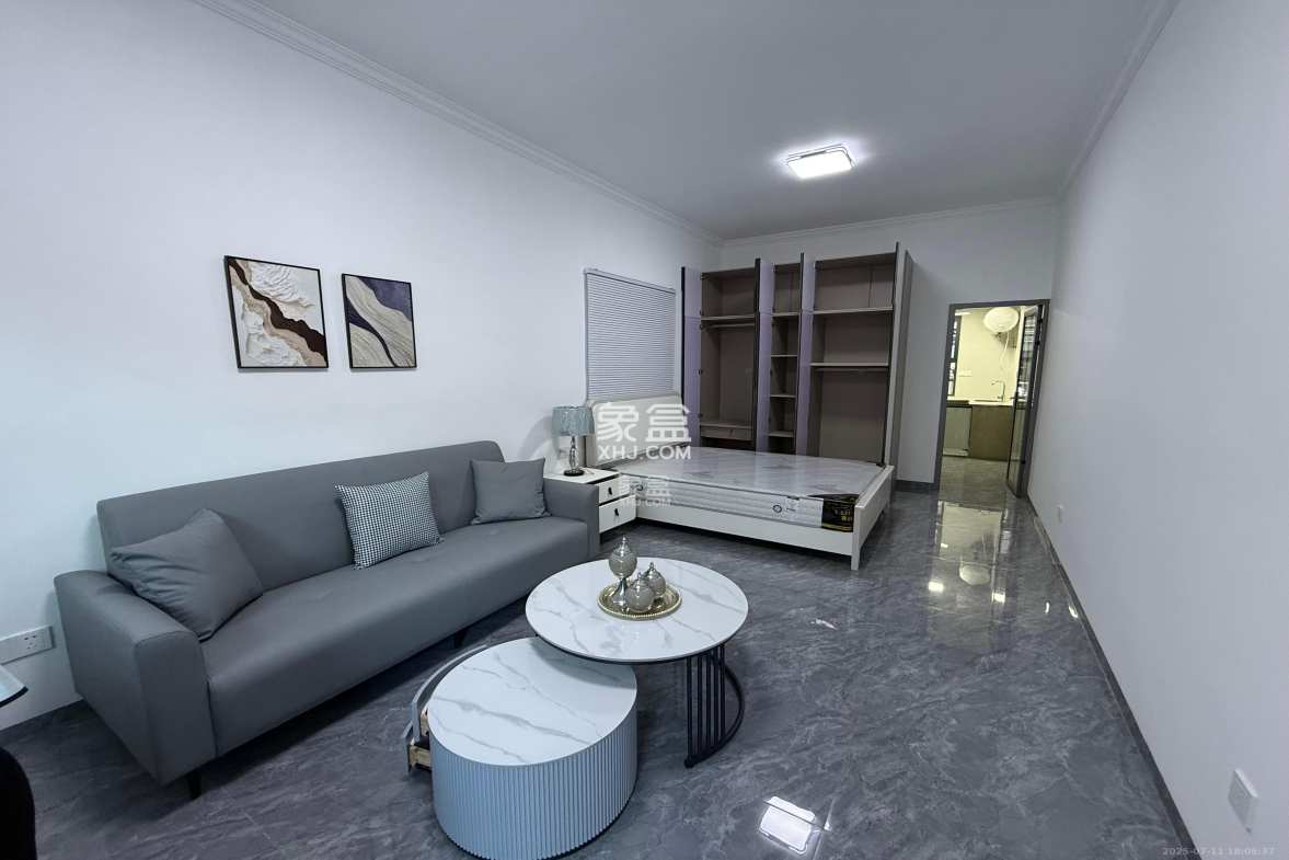 中建五局天心苑  1室1厅1卫    1600.0元/月 中建五局天心苑  1室1厅1卫    1600.0元/月室内图