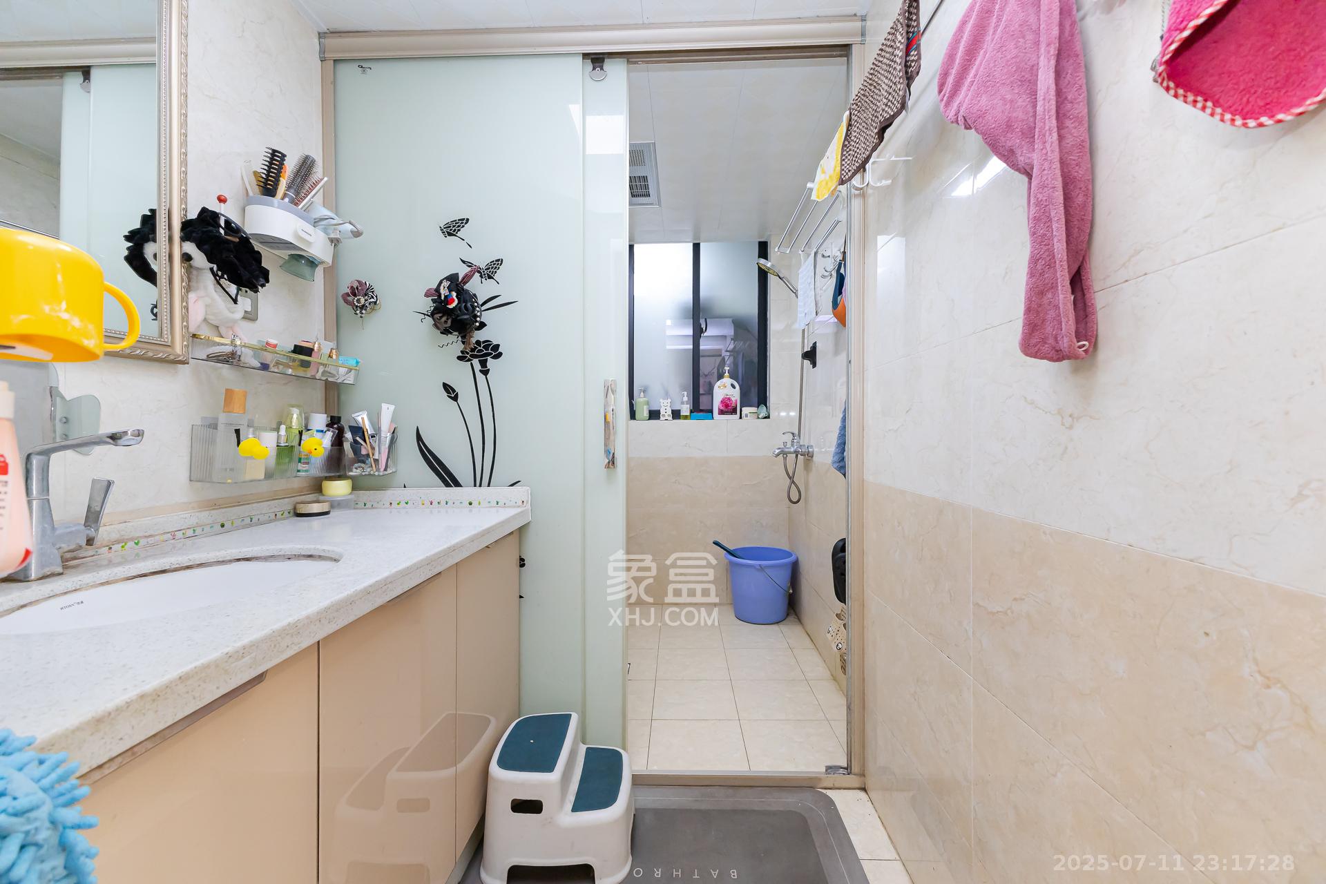 勤诚达新界  3室2厅1卫    75.0万 勤诚达新界  3室2厅1卫    75.0万卫生间