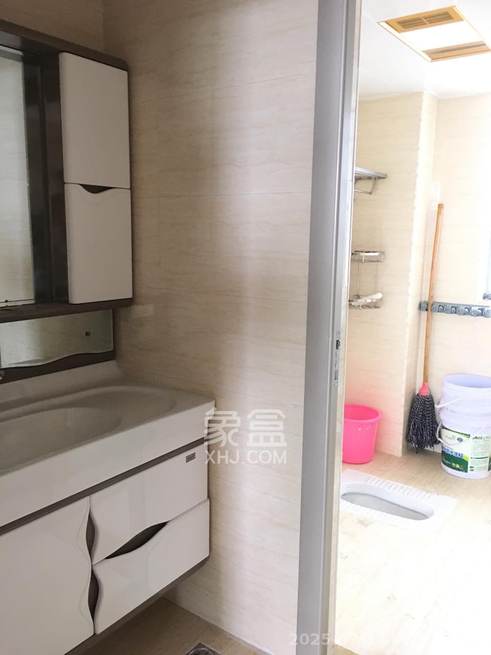 潇湘奥林匹克花园  3室2厅1卫   2800.00元/月室内图