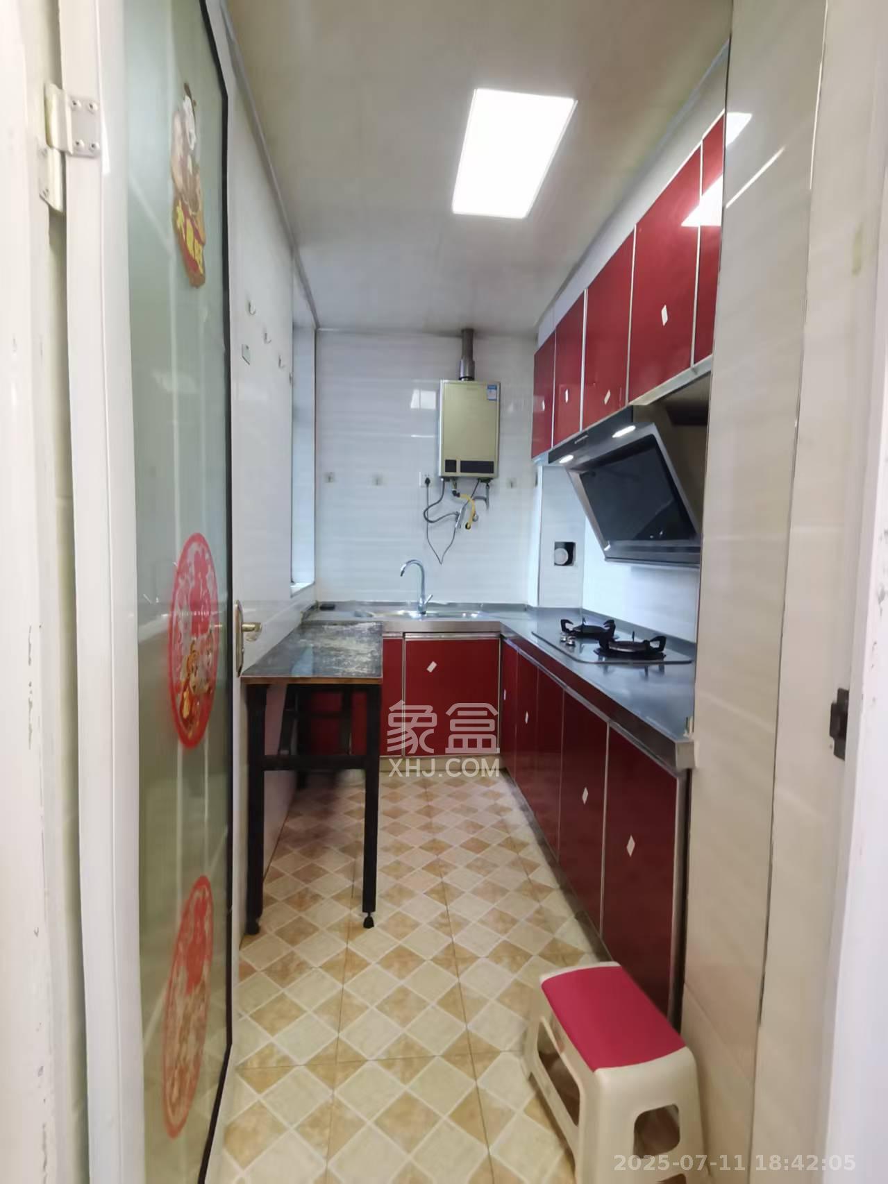天下一家  1室1厅1卫   1800.00元/月户型图