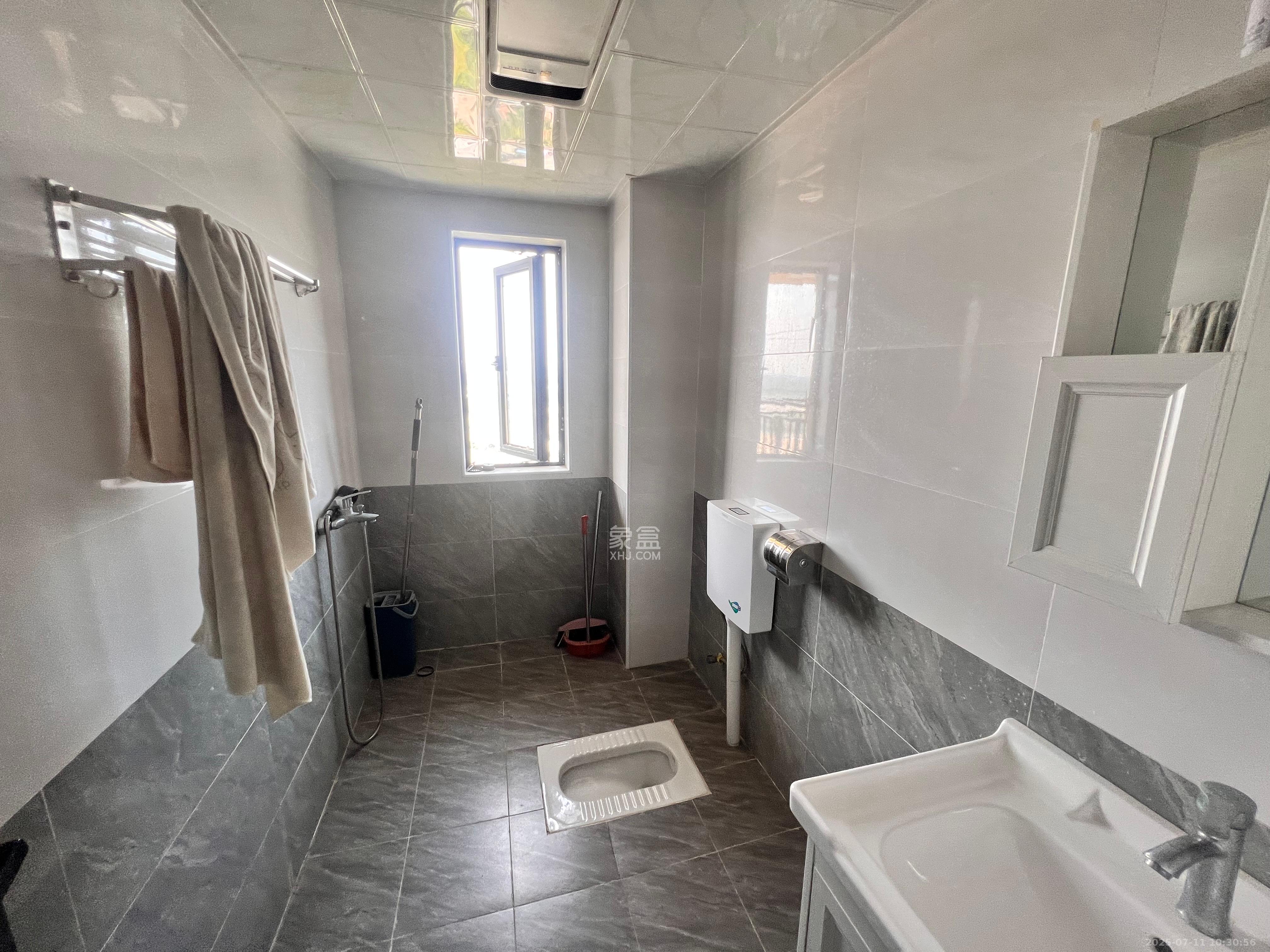 中建嘉和城  3室2厅1卫    2200.0元/月室内图