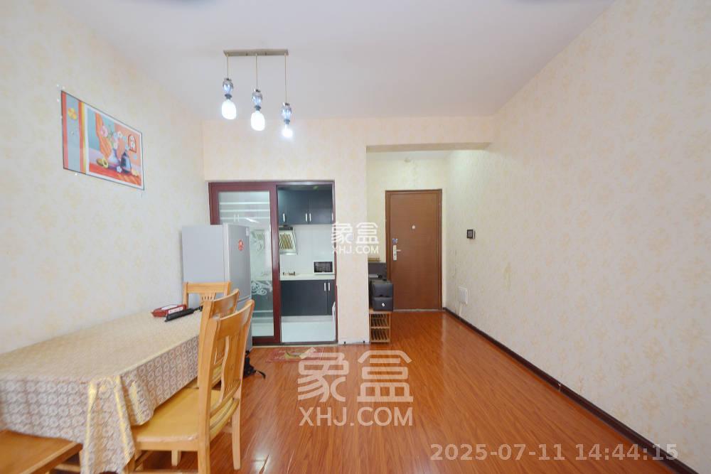 万博汇  2室2厅1卫   2600.00元/月