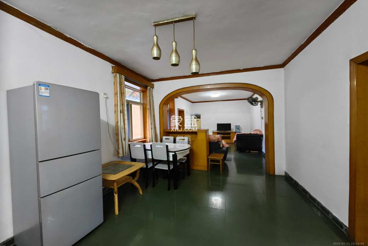 金沙园小区 3室2厅1卫 1600.0元/月 金沙园小区 3室2厅1卫 1600.0元/月室内图