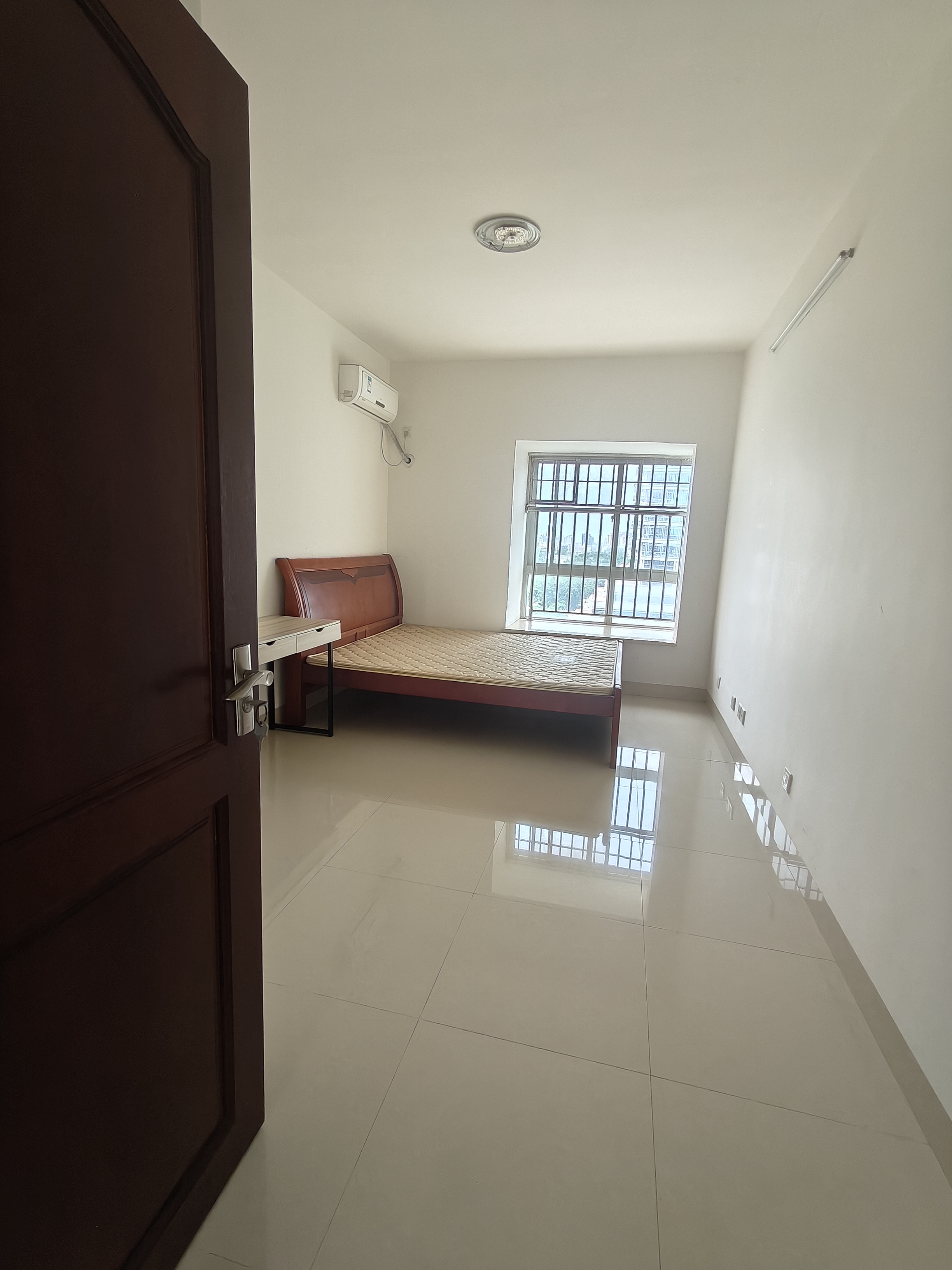 法苑里 3室2厅1卫 3800.0元/月 法苑里 3室2厅1卫 3800.0元/月室内图