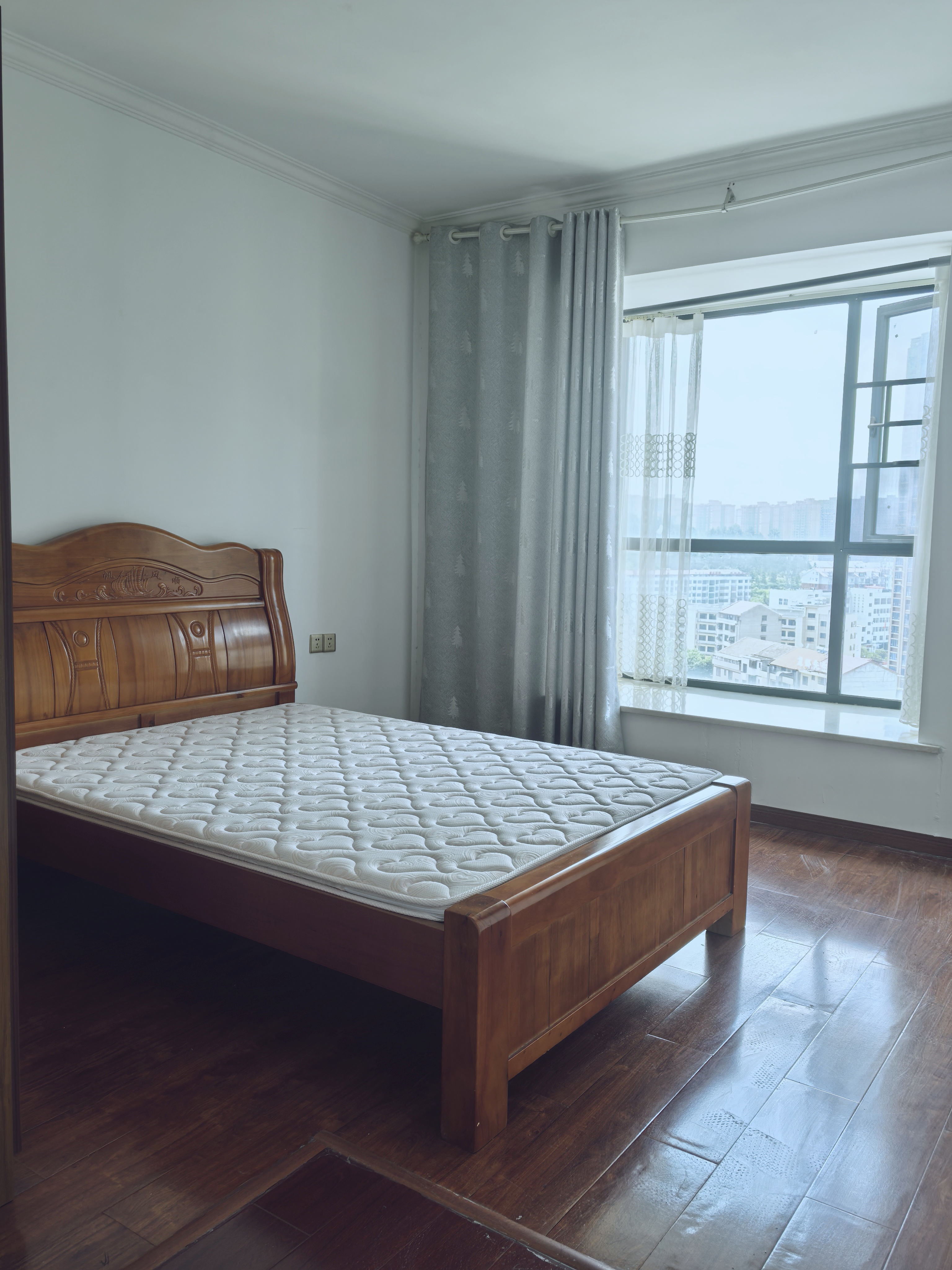 菊苑豪宅 3室2厅2卫 2000.0元/月 菊苑豪宅 3室2厅2卫 2000.0元/月室内图