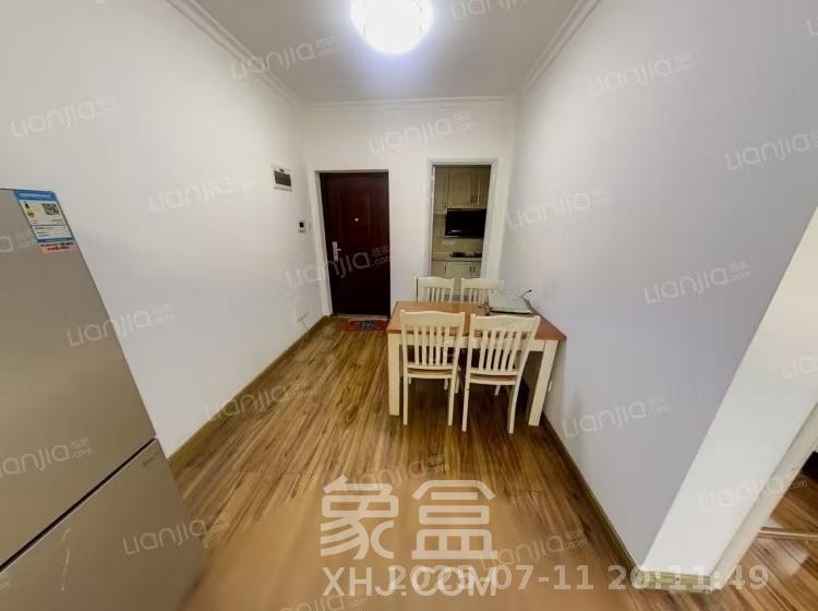 梅溪湖合能璞丽  3室2厅2卫   2200.00元/月室内图