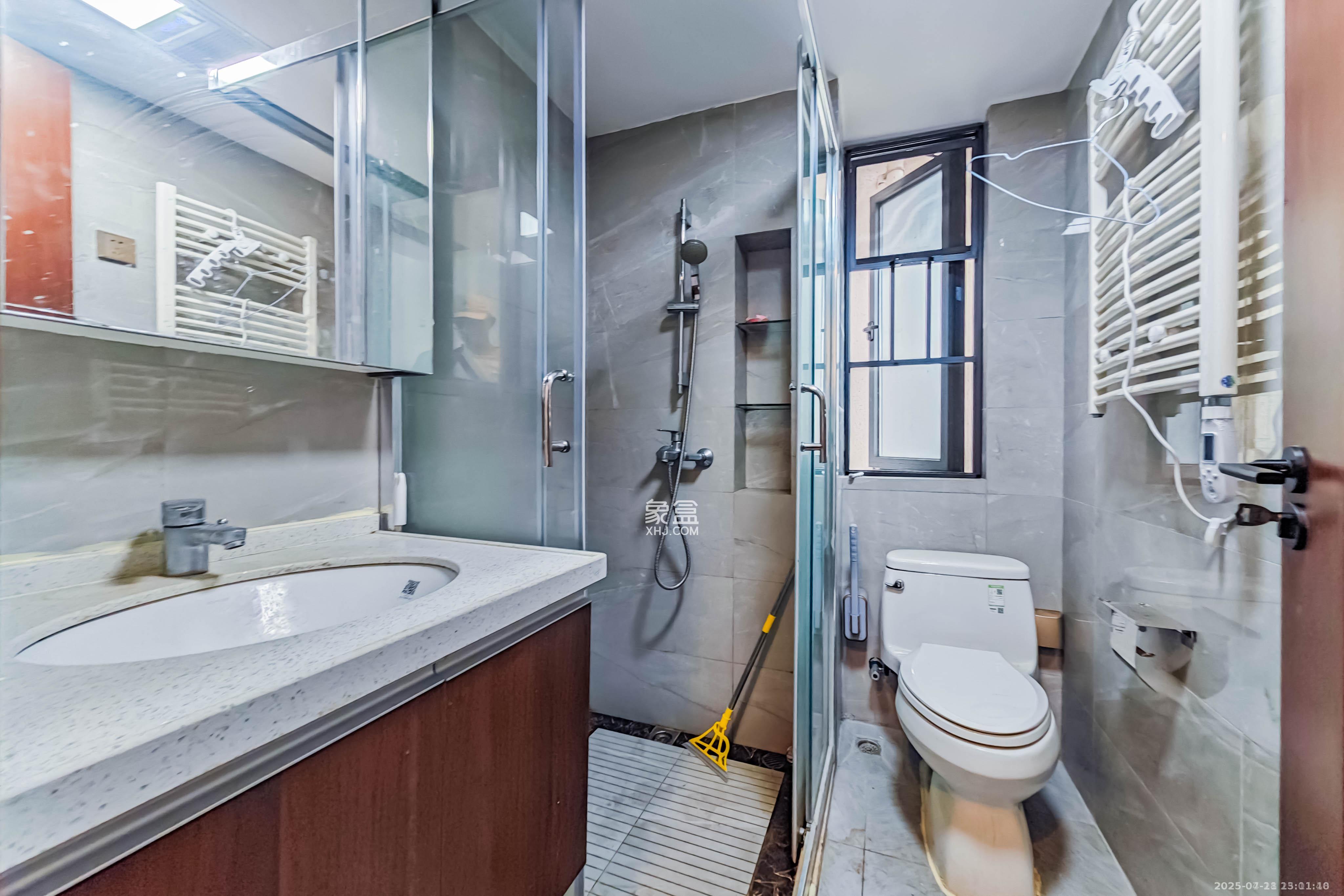 绿地长沙城际空间站(绿地新里佳苑) 3室2厅2卫 3200.0元/月 绿地长沙城际空间站(绿地新里佳苑) 3室2厅2卫 3200.0元/月室内图