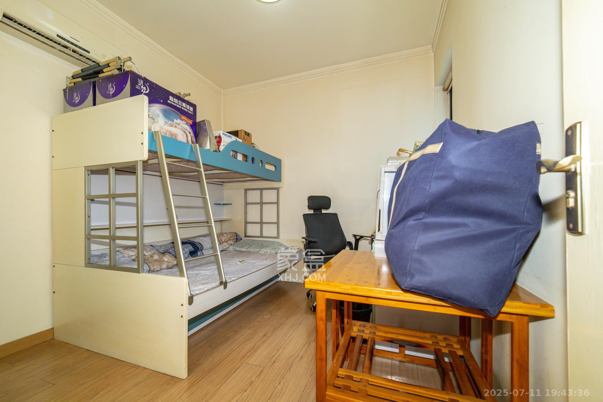 尚都花园城  2室2厅1卫    47.0万 尚都花园城  2室2厅1卫    47.0万卧室