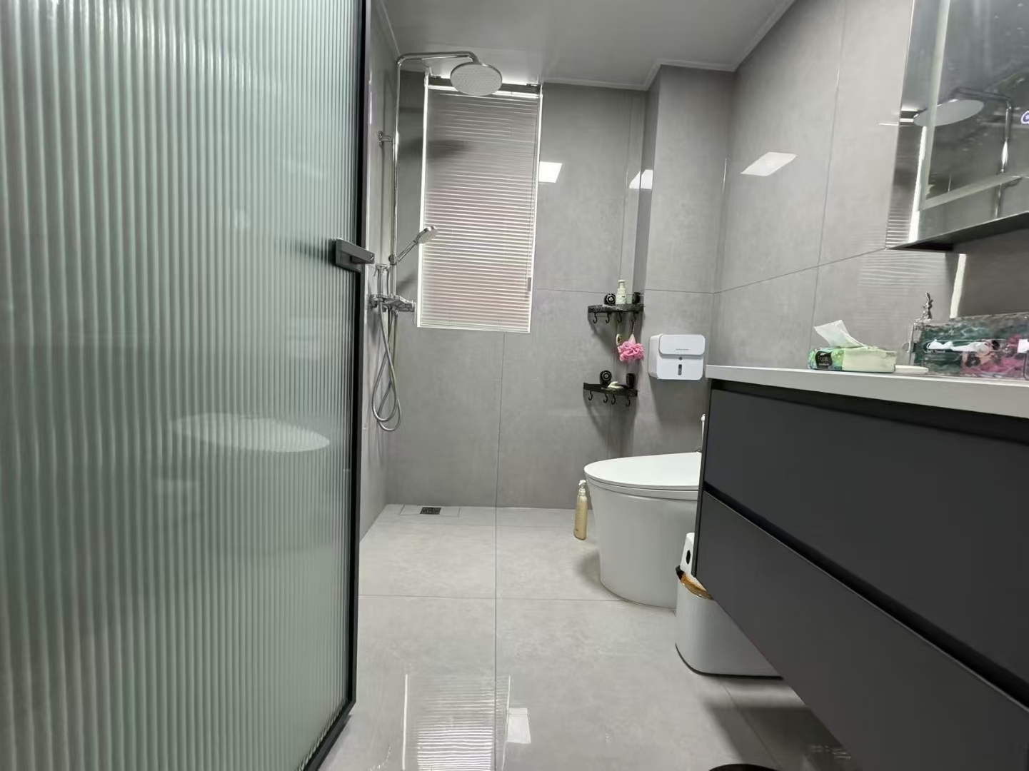 天门居 3室2厅2卫 2666.0元/月 天门居 3室2厅2卫 2666.0元/月室内图