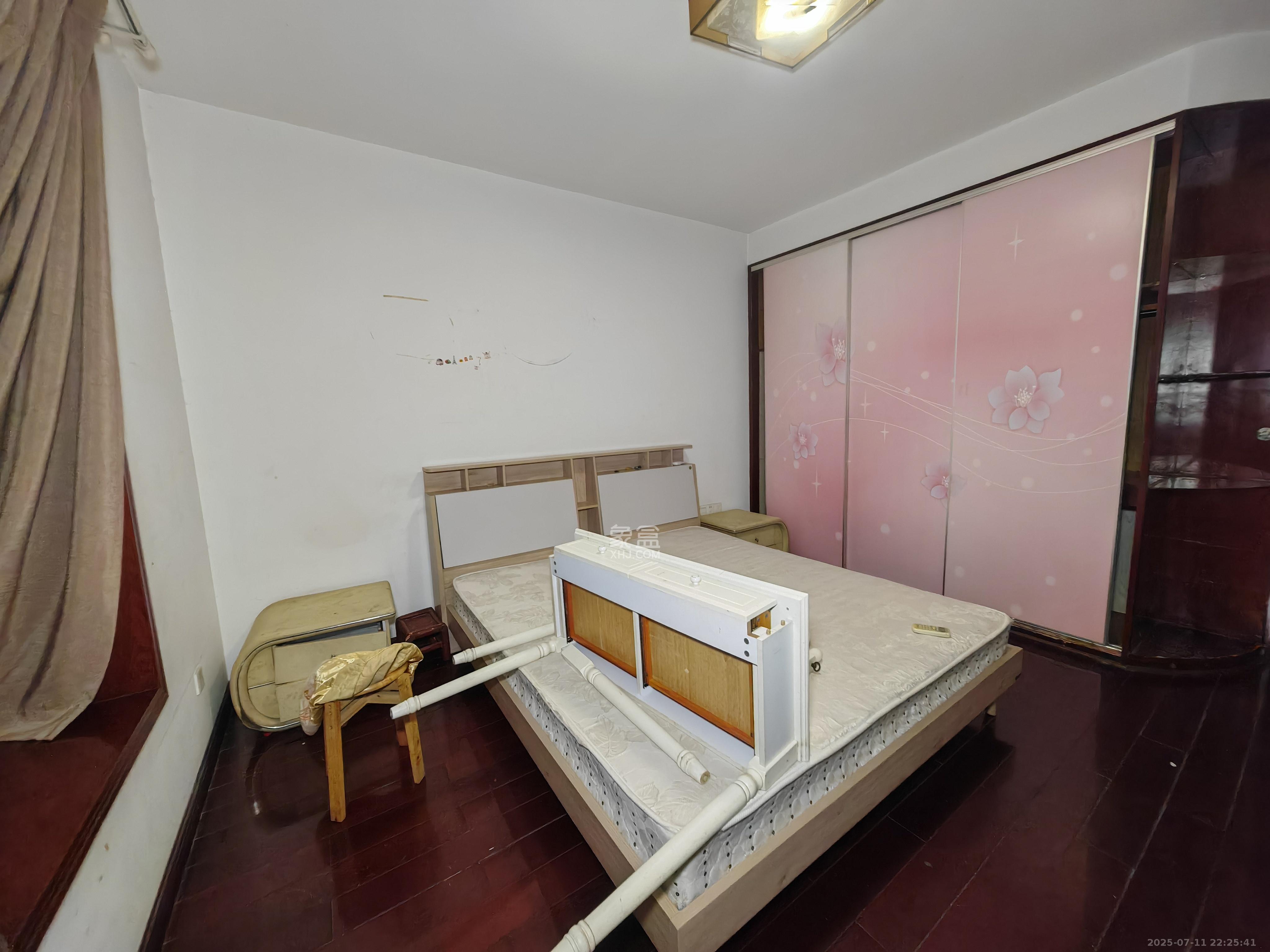 活力康城  3室2厅2卫    3200.0元/月室内图