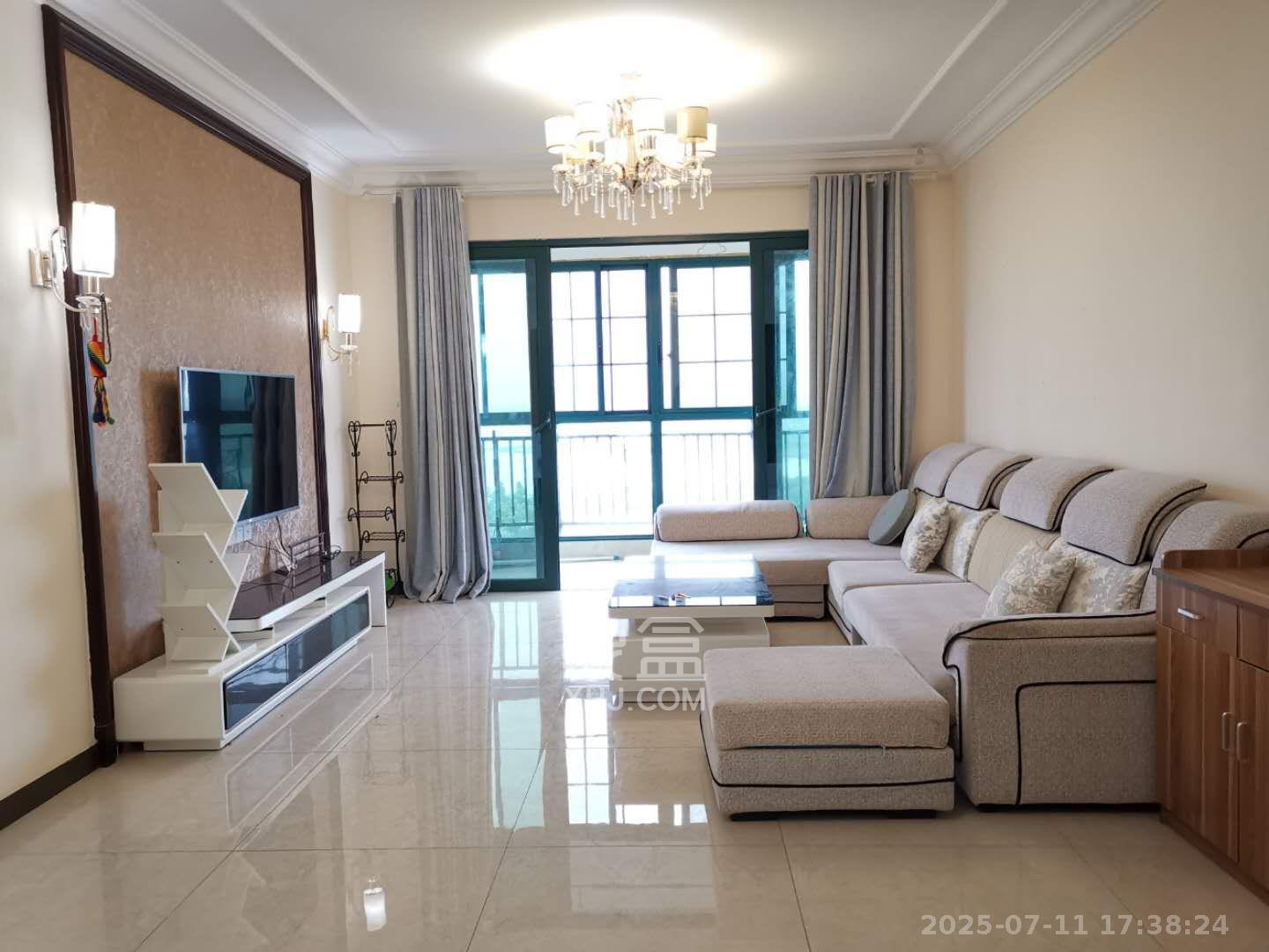 恒大翡翠华庭 3室2厅1卫 2200.0元/月 恒大翡翠华庭 3室2厅1卫 2200.0元/月室内图