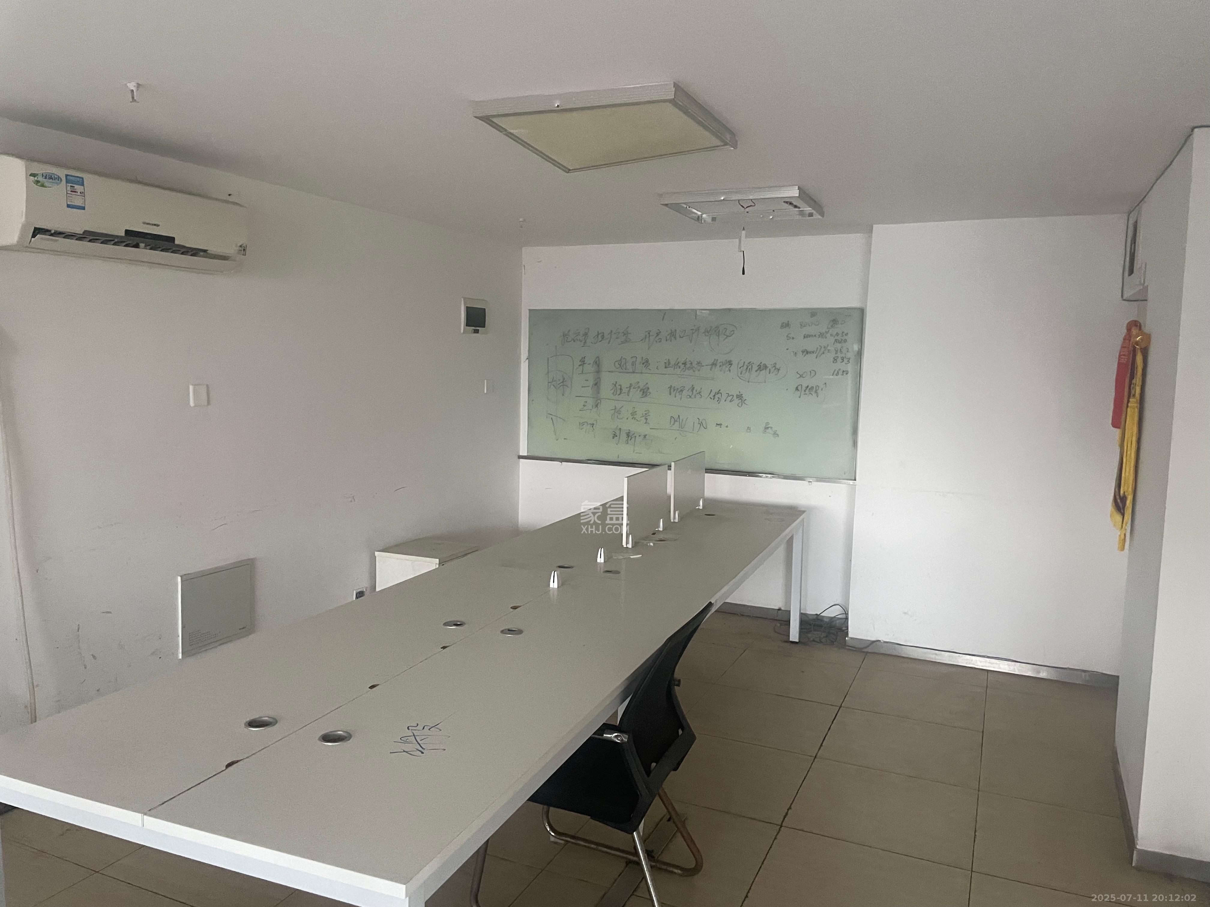 人瑞潇湘国际 1室1厅1卫 16000.0元/月 人瑞潇湘国际 1室1厅1卫 16000.0元/月室内图