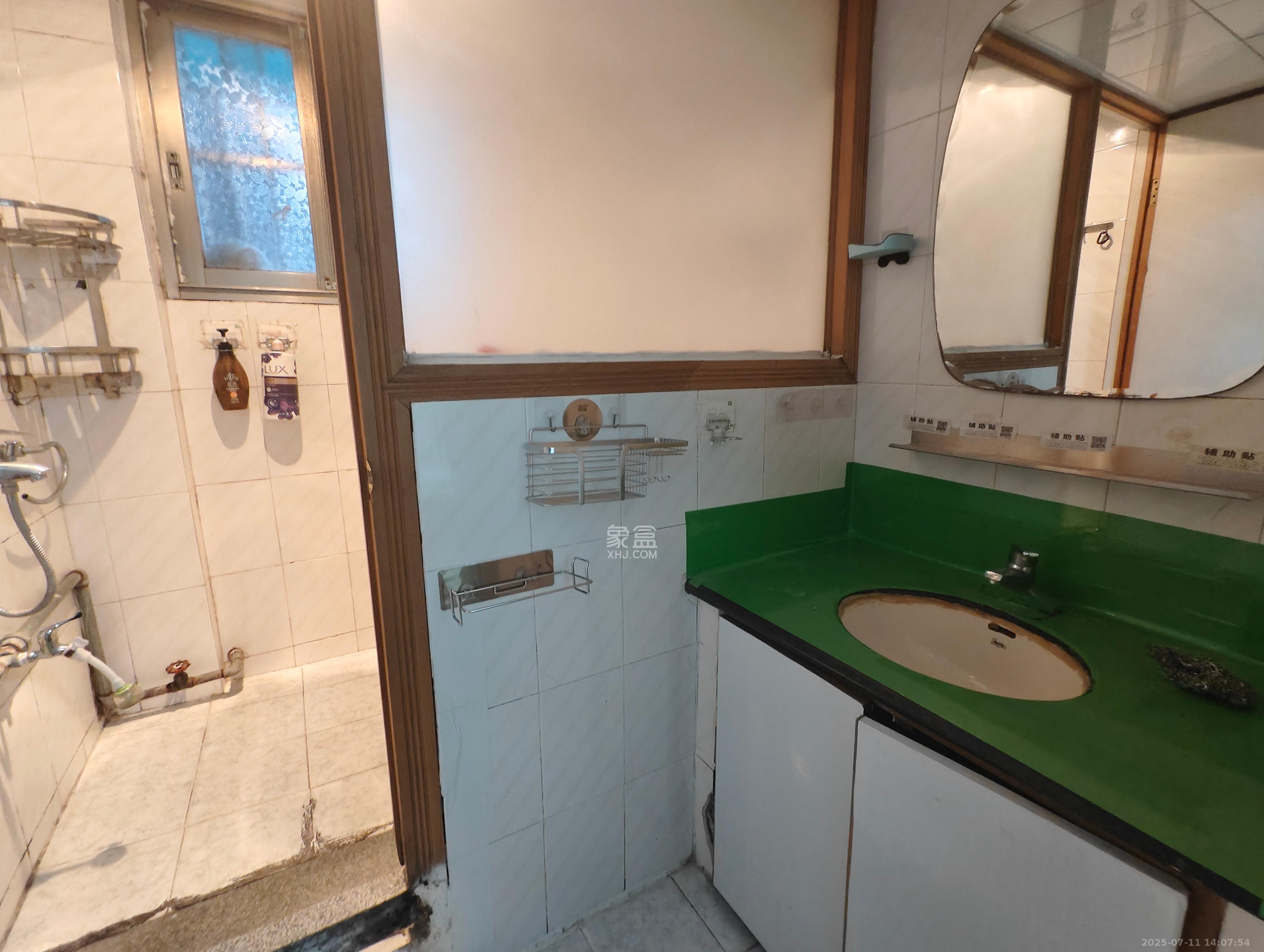 文华商住楼  3室2厅2卫   2800.00元/月室内图