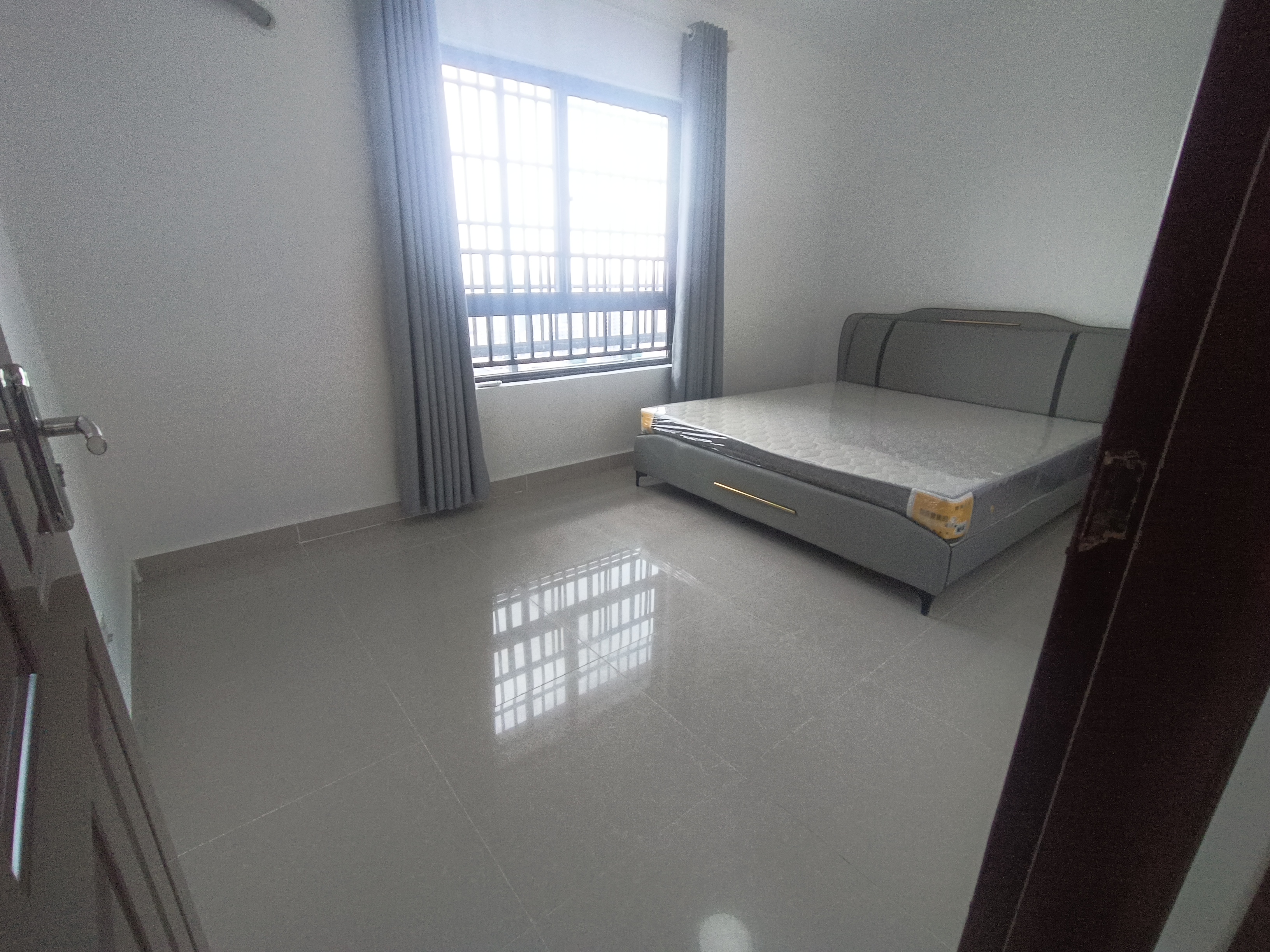 龙昆雅苑(中交·龙昆雅苑) 2室2厅1卫 115.0万 龙昆雅苑(中交·龙昆雅苑) 2室2厅1卫 115.0万客厅