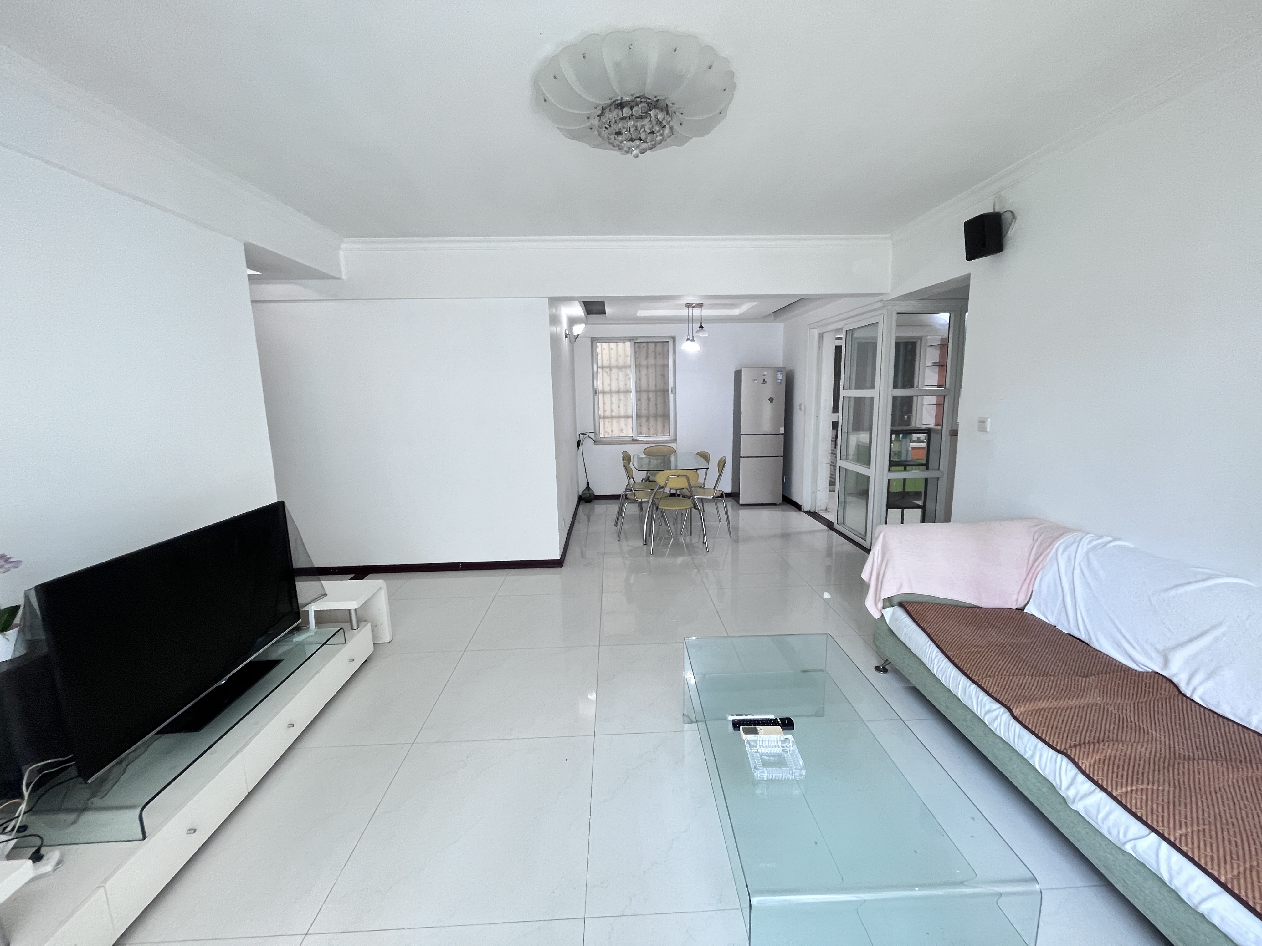 东方文华府 3室2厅2卫 3000.0元/月 东方文华府 3室2厅2卫 3000.0元/月室内图