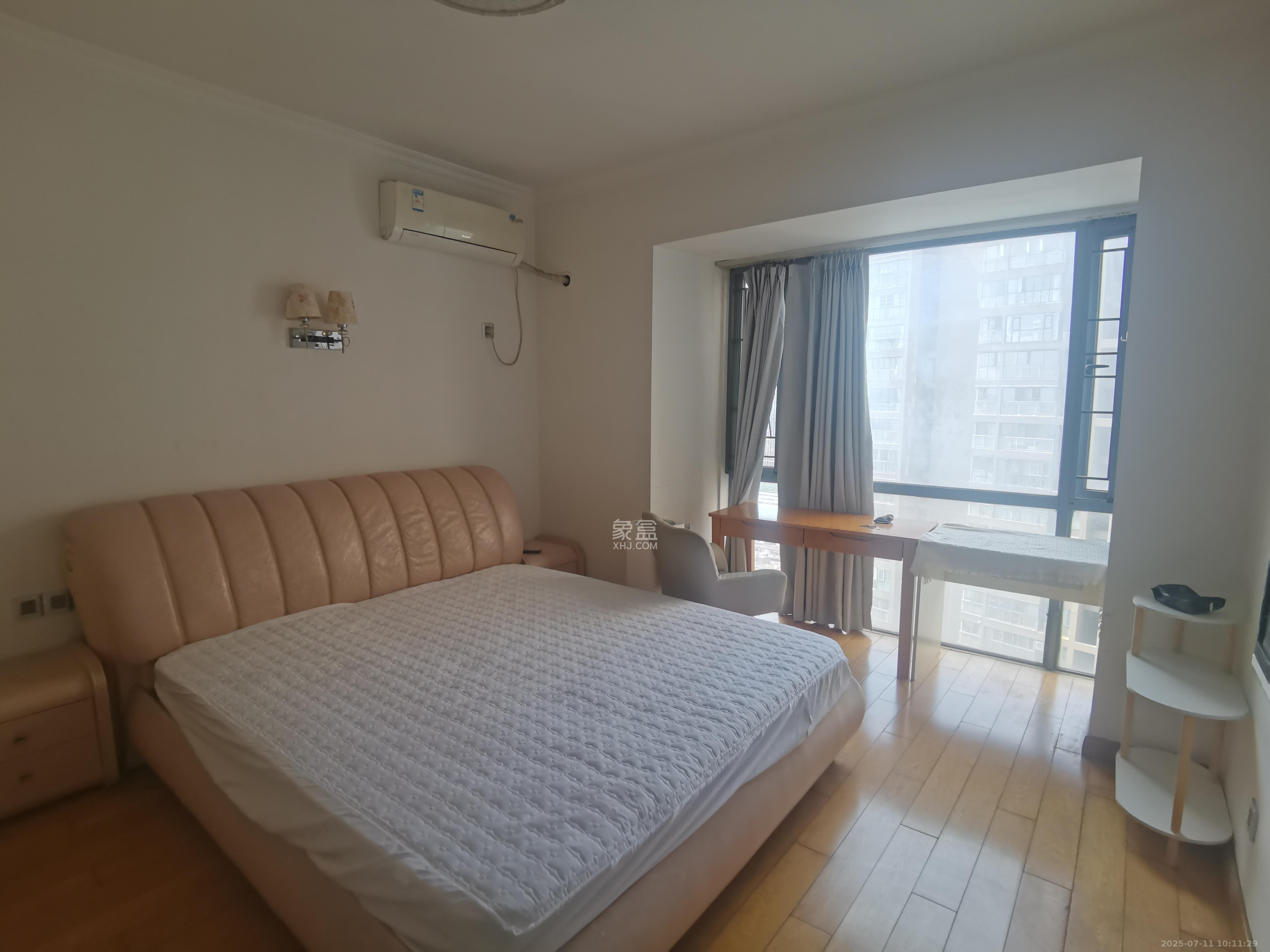 万博汇  3室2厅2卫   4800.00元/月室内图