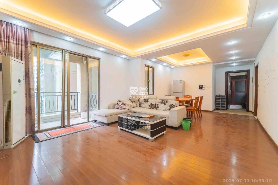 碧桂园威尼斯城 3室2厅2卫 2100.0元/月 碧桂园威尼斯城 3室2厅2卫 2100.0元/月室内图