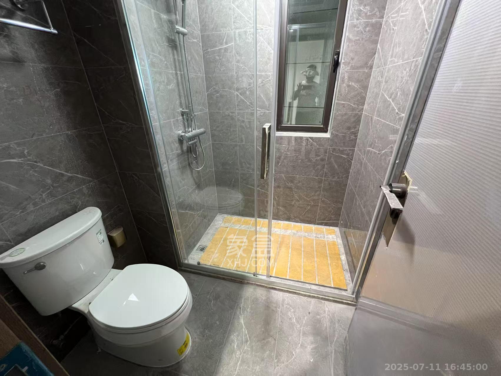 阳光城尚东湾青柠园  3室2厅2卫    2500.0元/月室内图