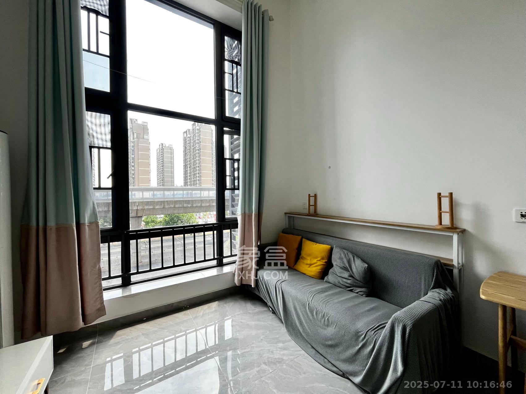 藏珑湖上公馆 1室1厅1卫 2200.0元/月 藏珑湖上公馆 1室1厅1卫 2200.0元/月室内图