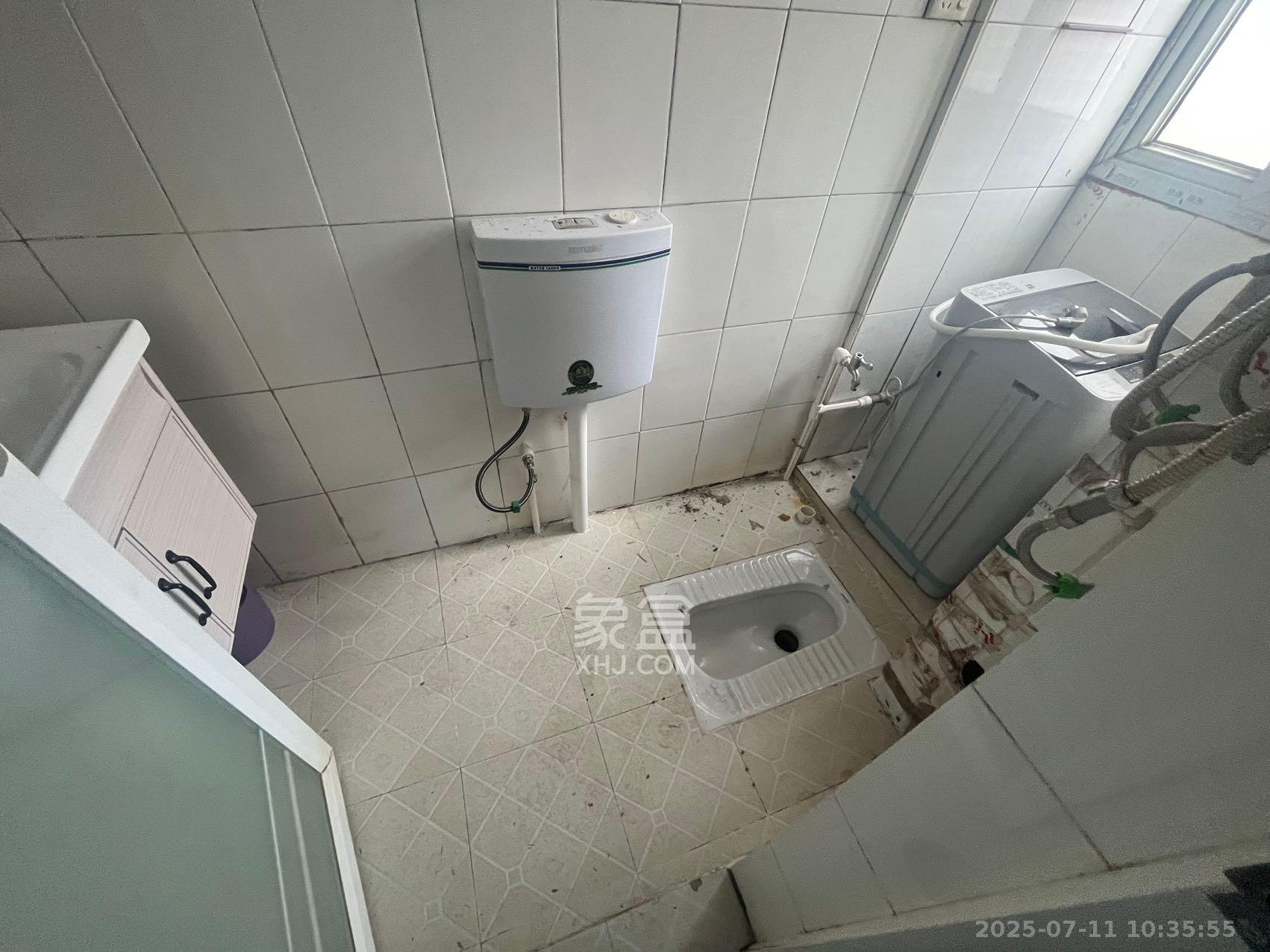 长沙市物资集团公司(浏城桥) 3室1厅1卫 2400.0元/月 长沙市物资集团公司(浏城桥) 3室1厅1卫 2400.0元/月室内图