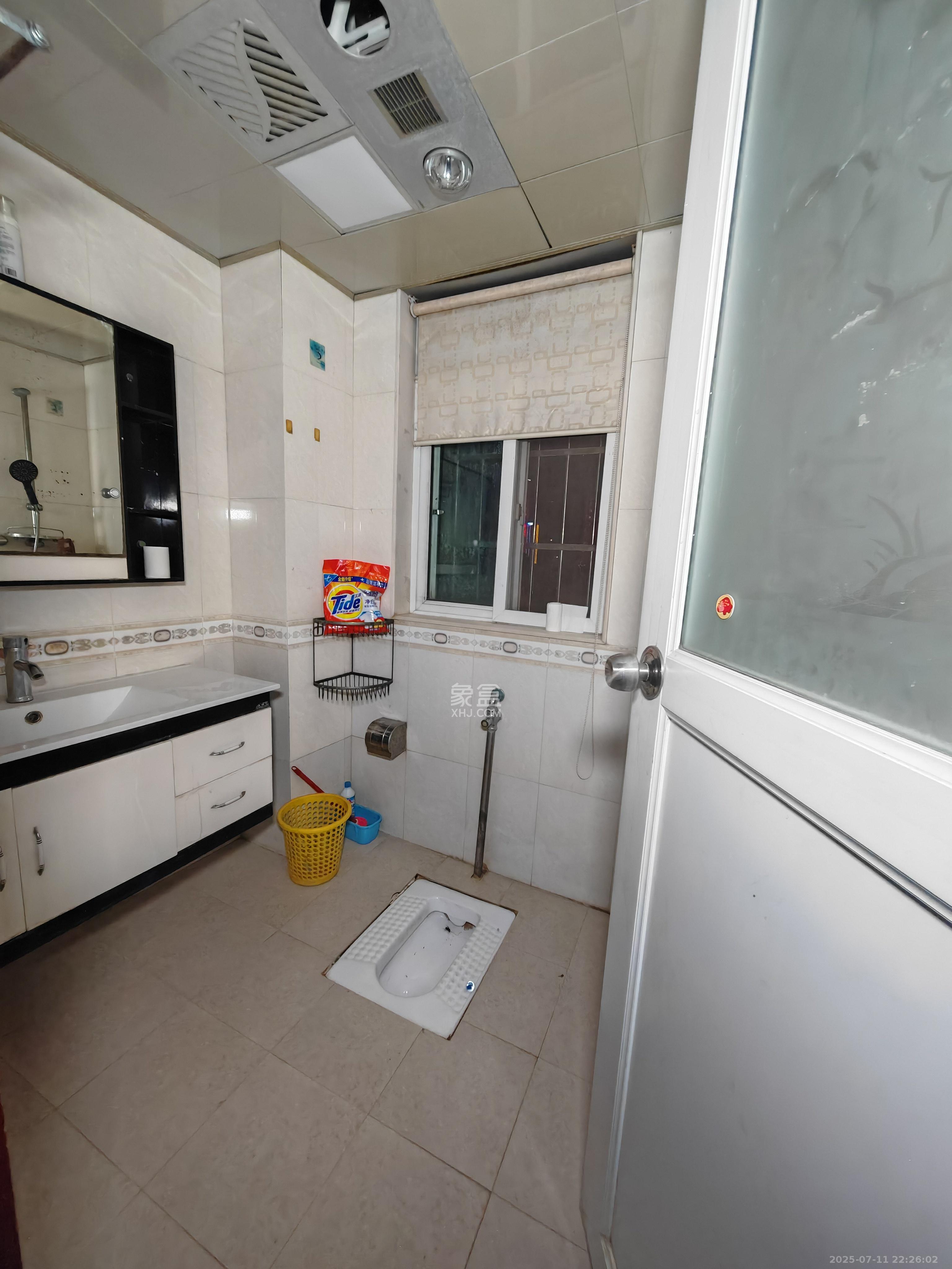 活力康城  3室2厅2卫    3200.0元/月室内图