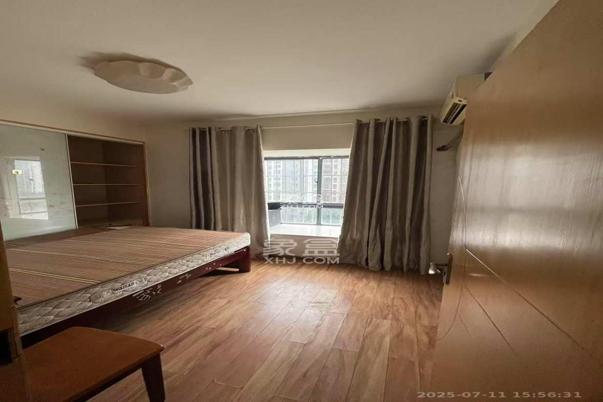 钱隆学府一、二期 3室2厅1卫 2000.0元/月 钱隆学府一、二期 3室2厅1卫 2000.0元/月室内图