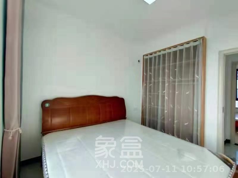 东合新苑  2室2厅1卫    2300.0元/月室内图