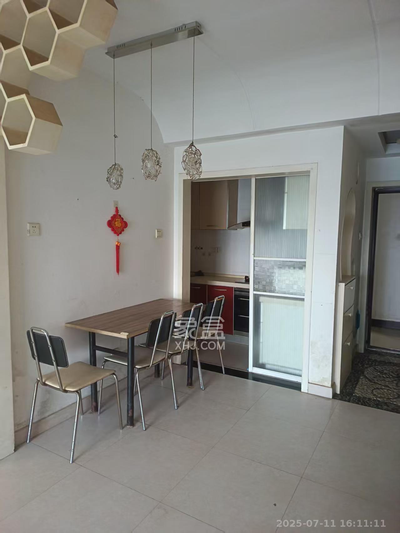 如果爱  2室1厅1卫    2000.0元/月室内图