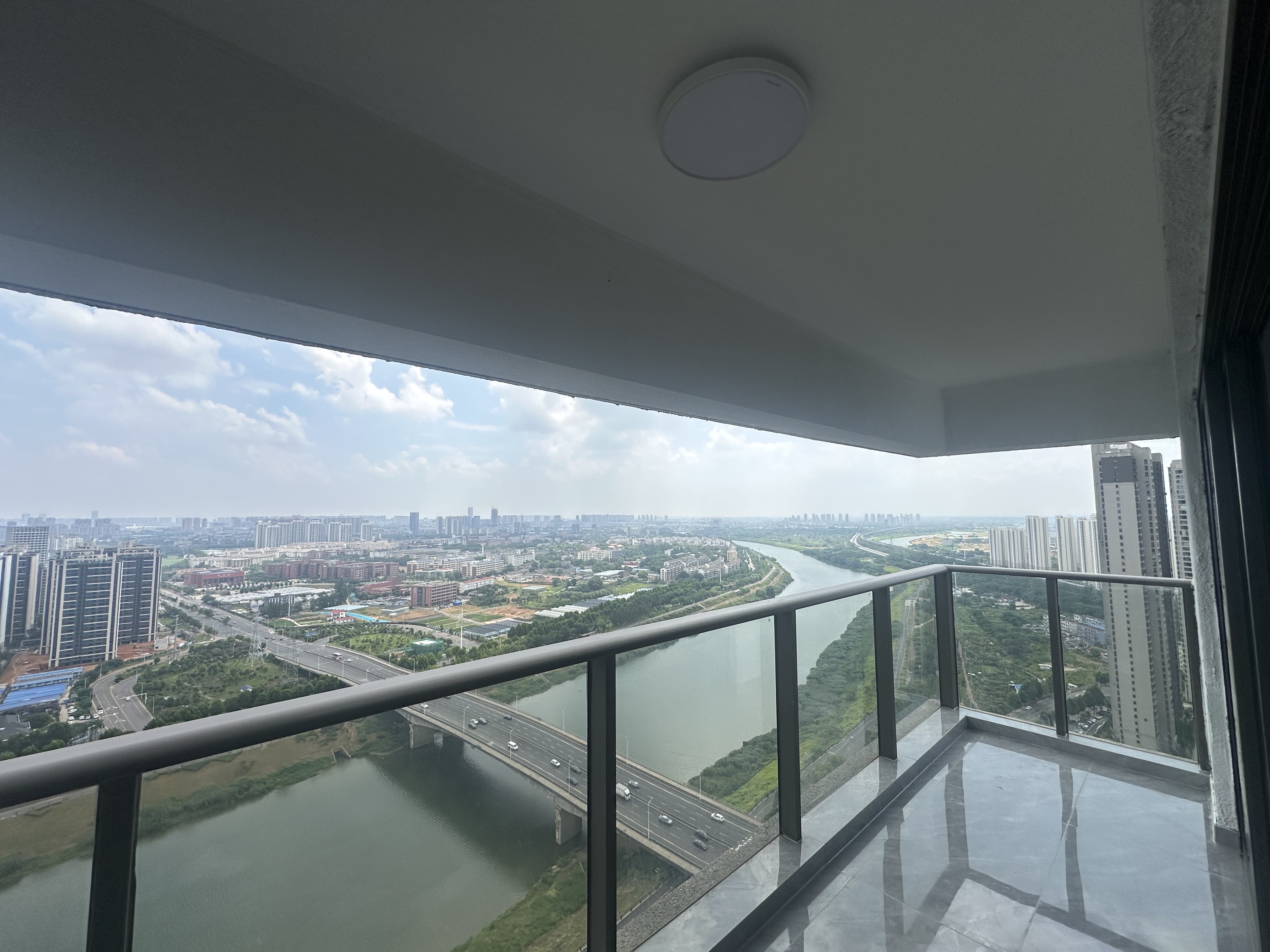 阳光城尚东湾愉景苑  1室0厅0卫   3500.00元/月户型图