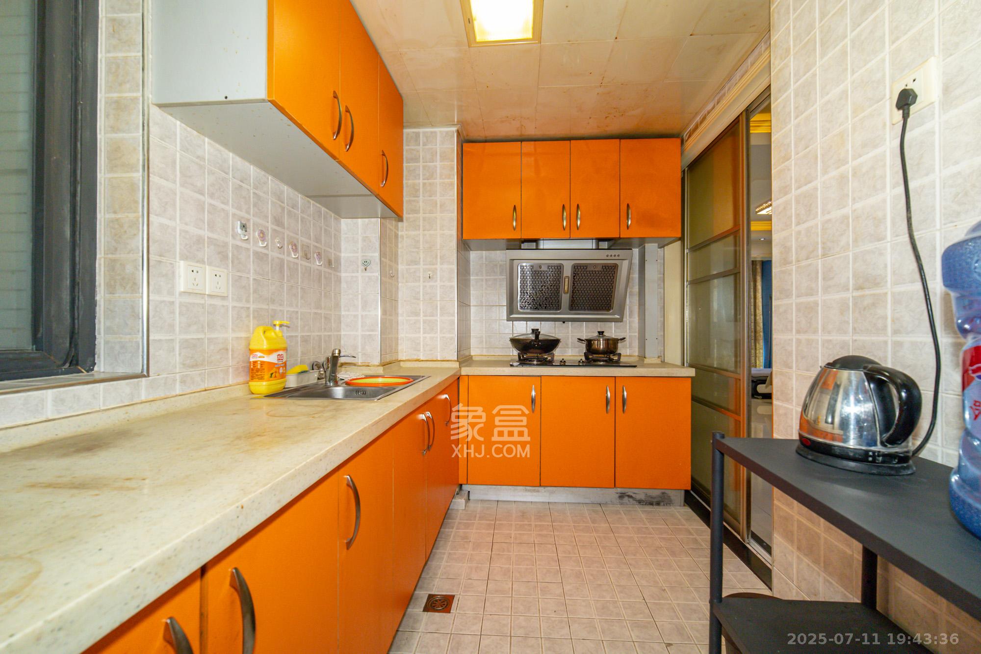 尚都花园城  2室2厅1卫    47.0万 尚都花园城  2室2厅1卫    47.0万厨房