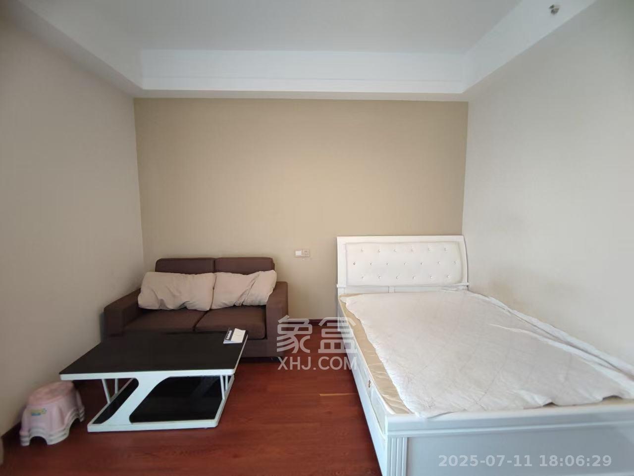 金鼎公园尚 1室1厅1卫 1100.0元/月 金鼎公园尚 1室1厅1卫 1100.0元/月室内图