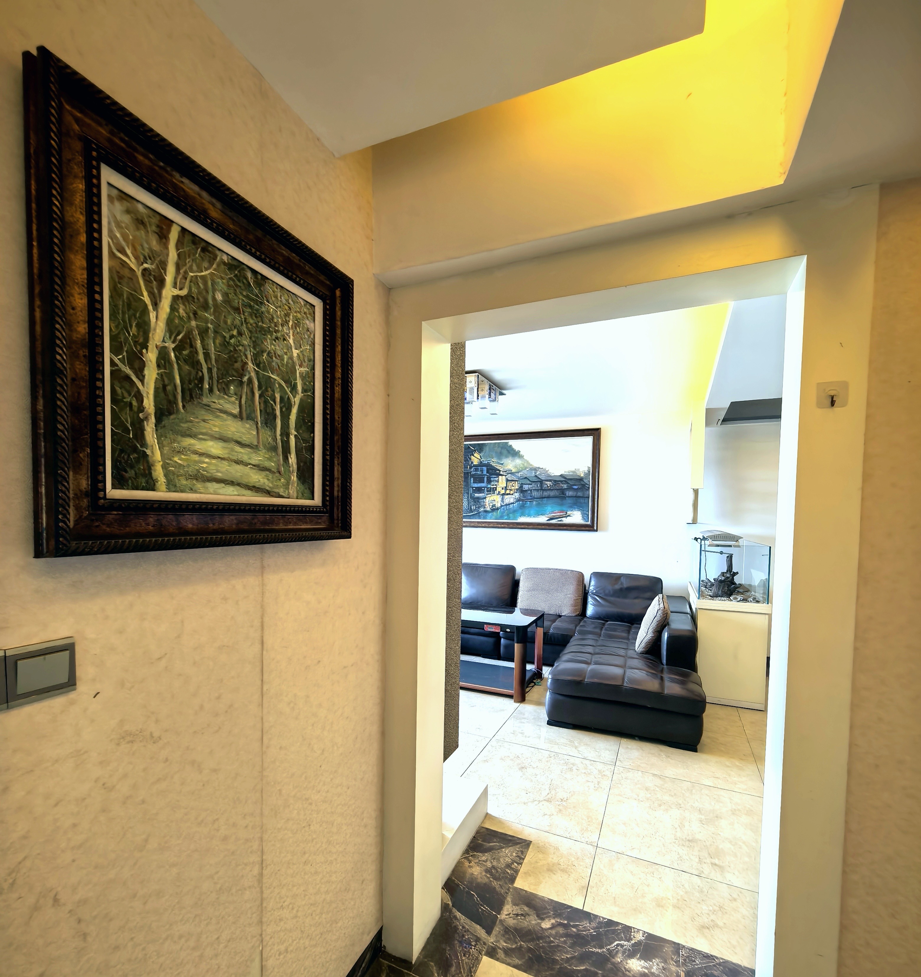 丹枫国际  3室2厅2卫    61.8万 丹枫国际  3室2厅2卫    61.8万客厅