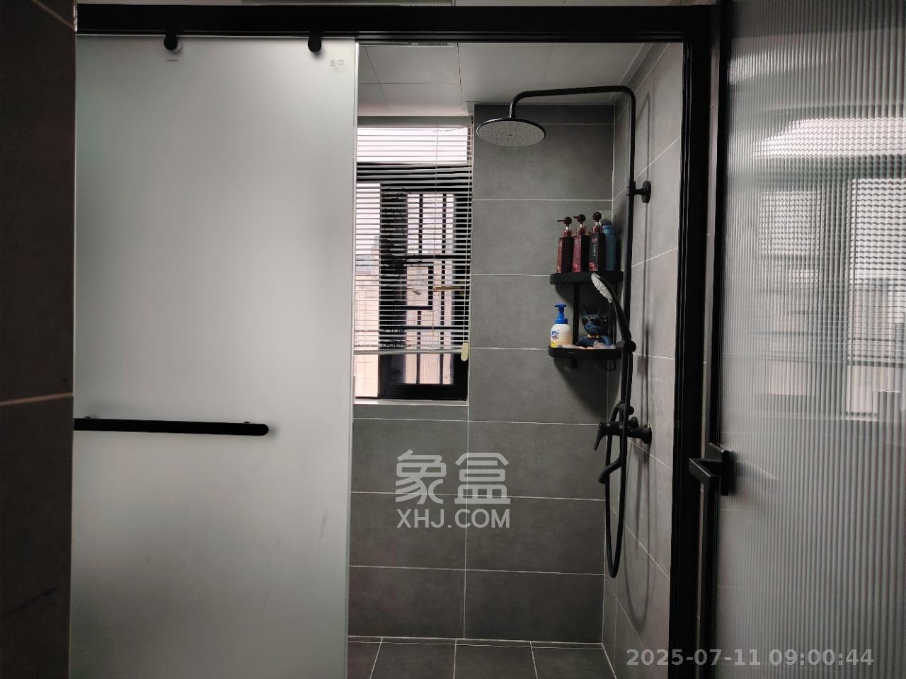 天元广场  3室2厅2卫   2200.00元/月室内图
