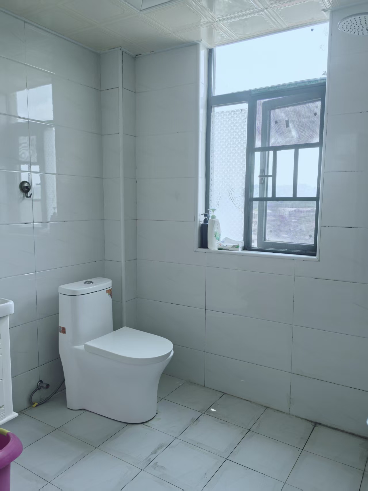 菊苑豪宅 3室2厅2卫 2000.0元/月 菊苑豪宅 3室2厅2卫 2000.0元/月室内图